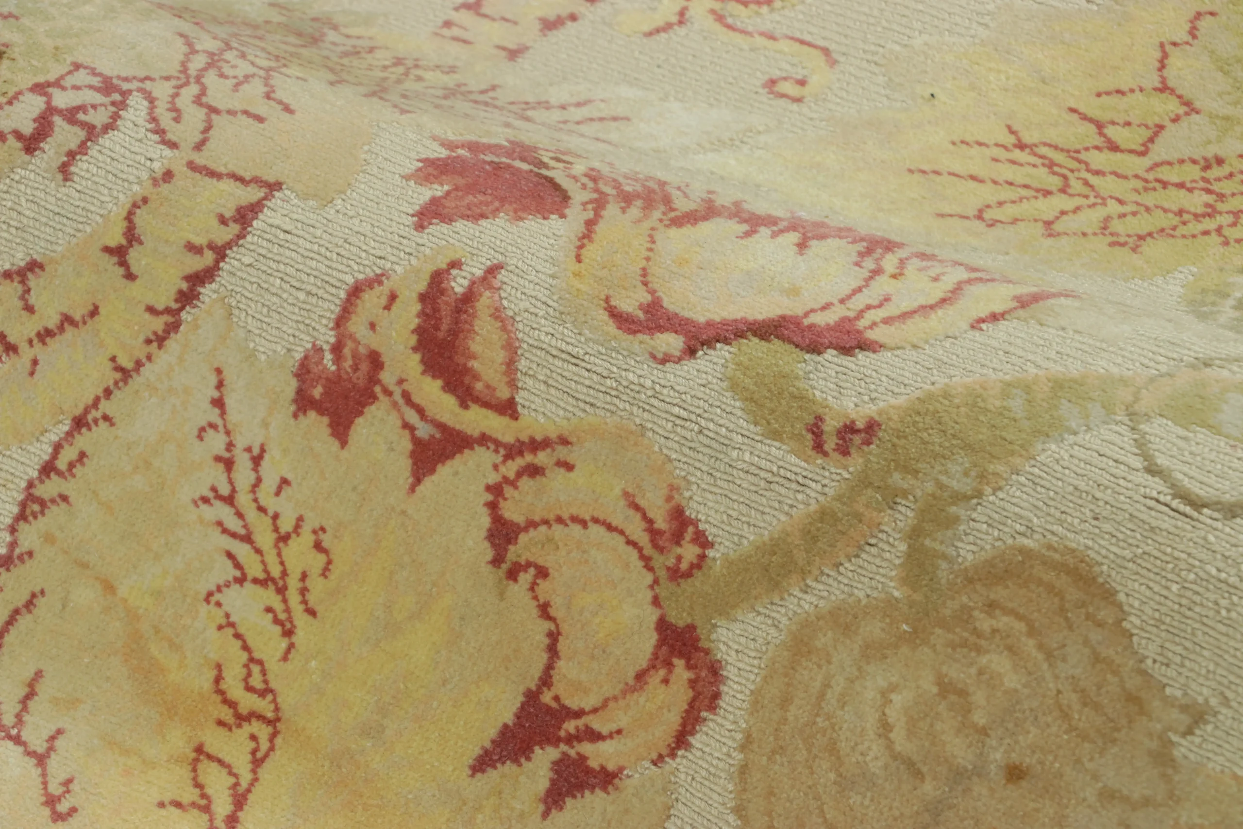 Modern Floral Rug