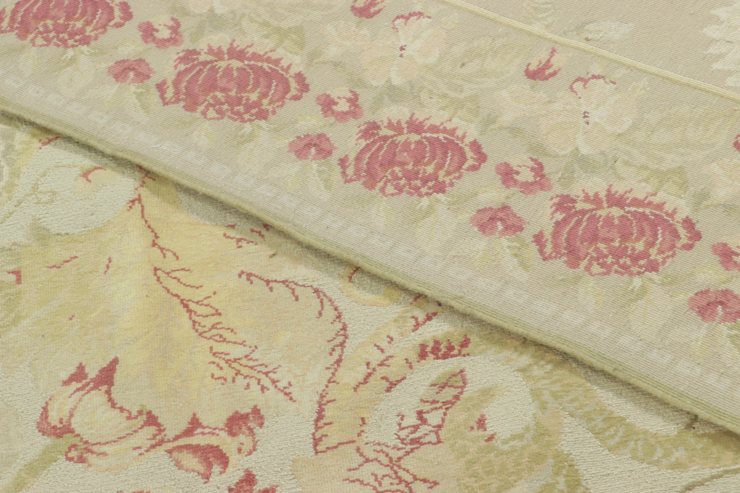 Modern Floral Rug