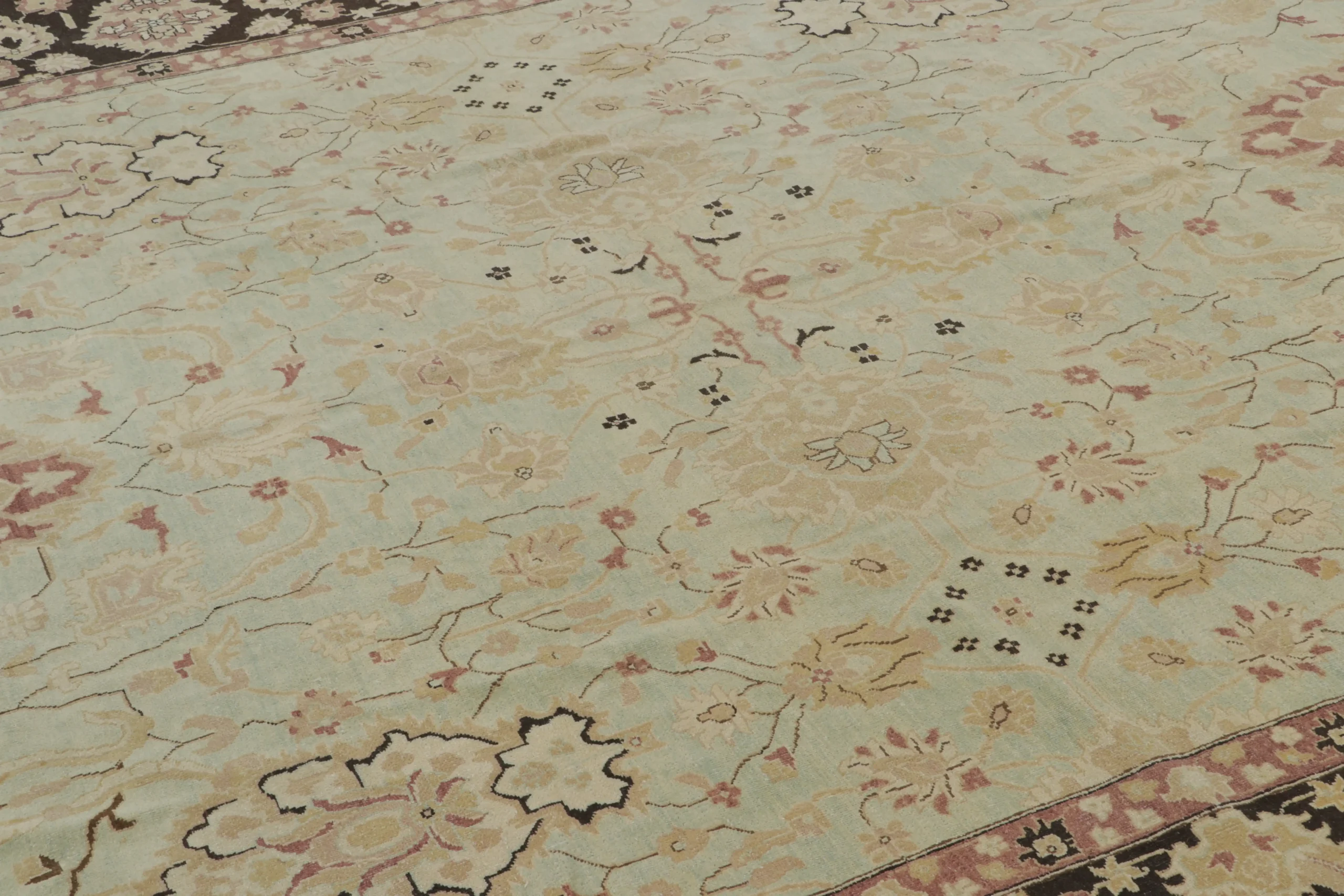 Vintage Agra Floral Rug