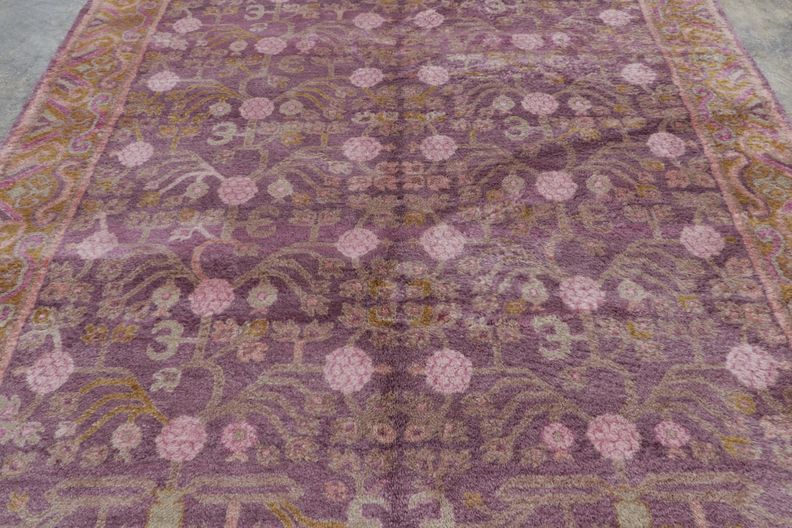 Classic Floral Medallion Rug