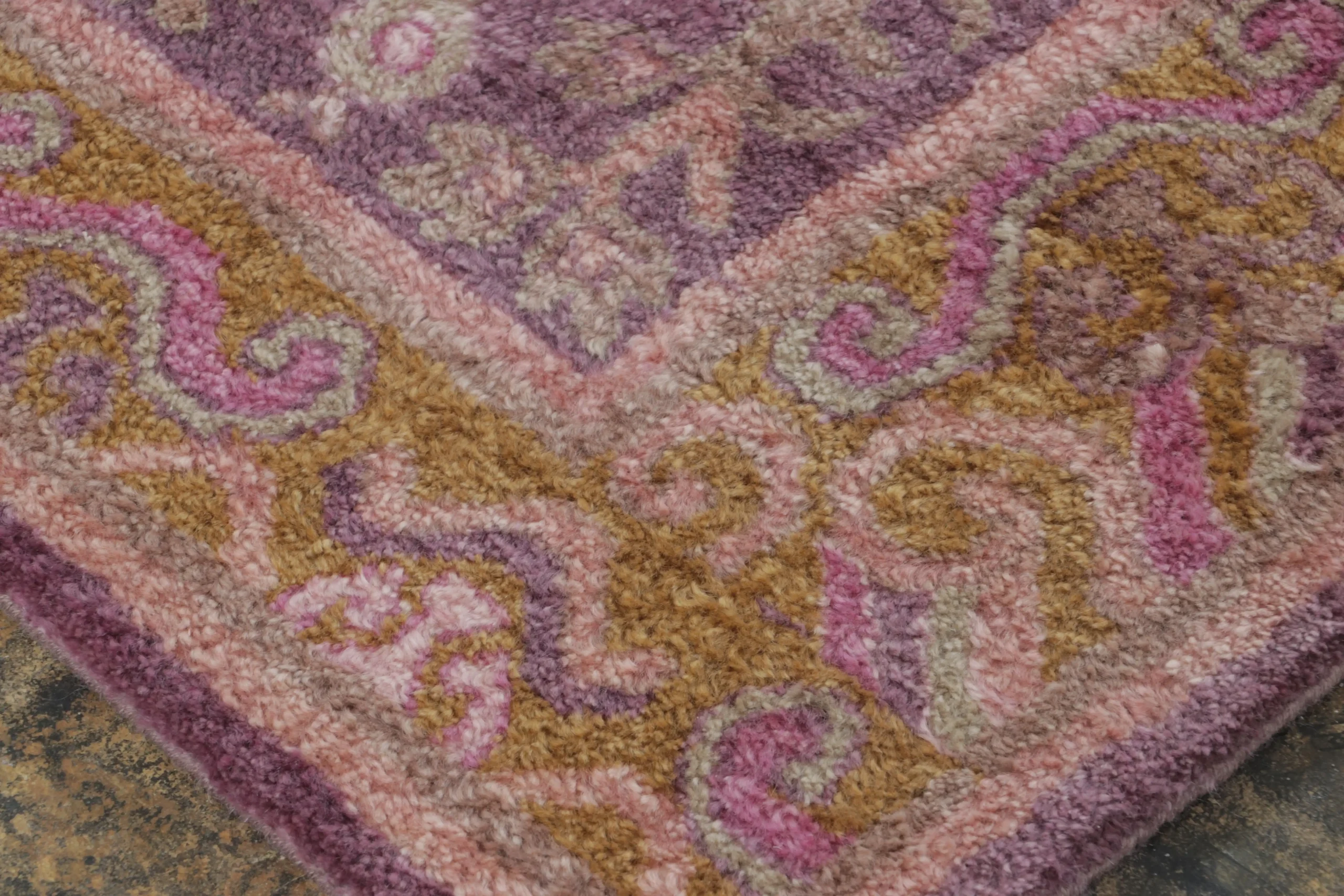 Classic Floral Medallion Rug