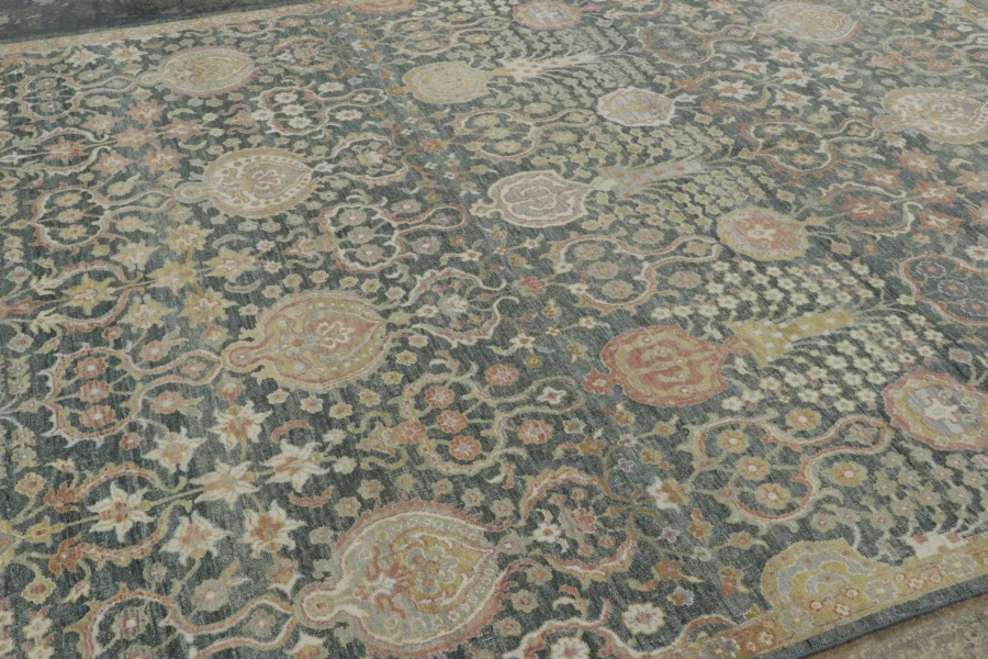 Rug & Kilim’s Persian Inspired Rug