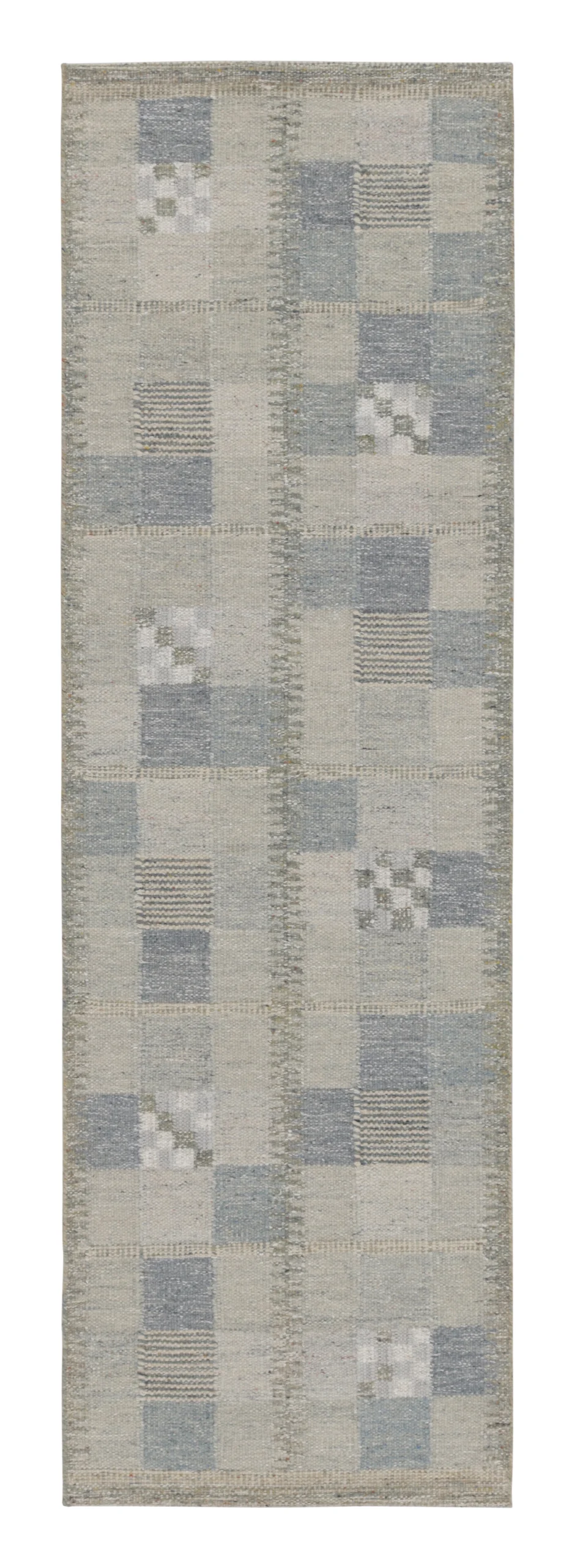 Modern Scandinavian Runner