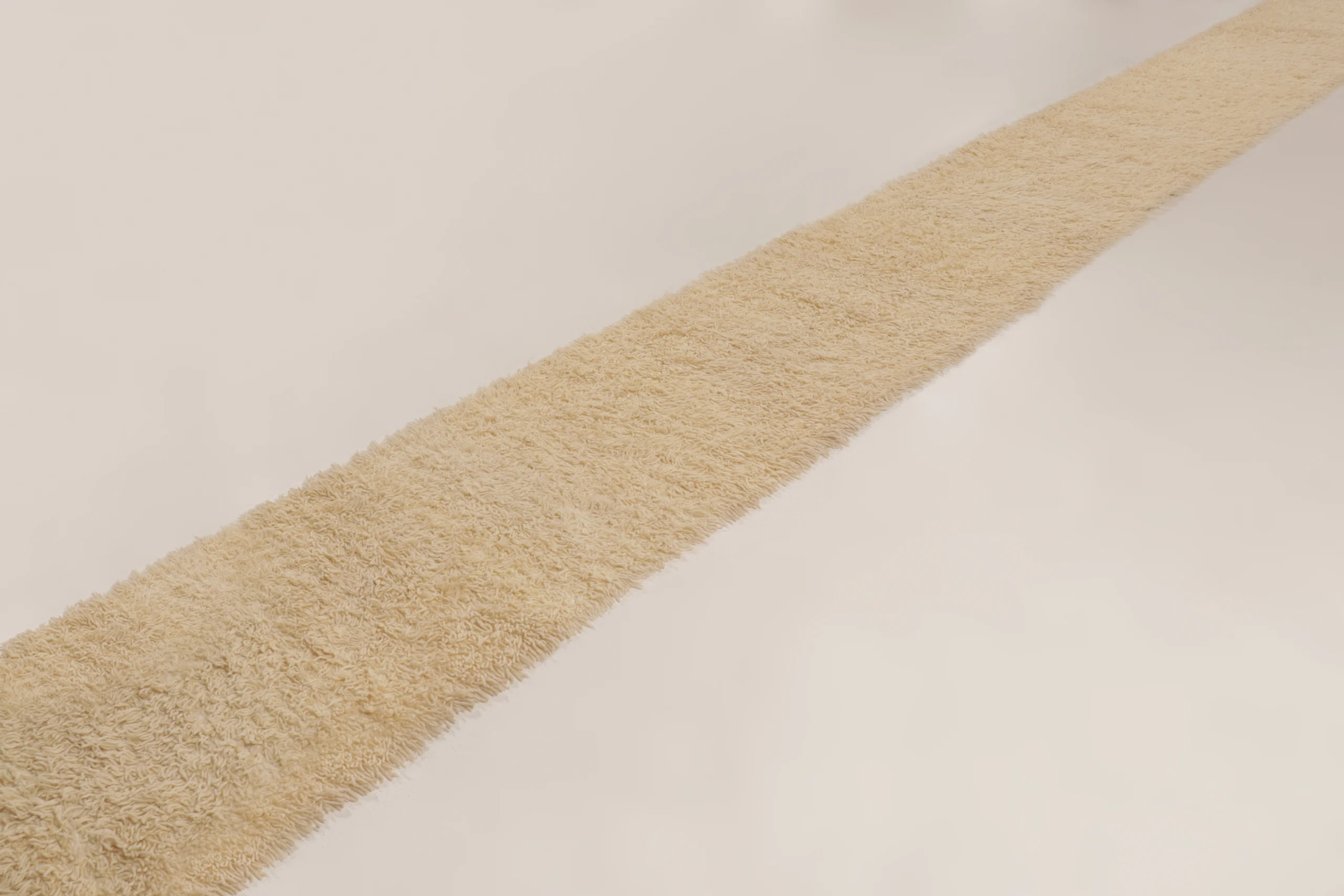 Vintage Tulu Plain Rug