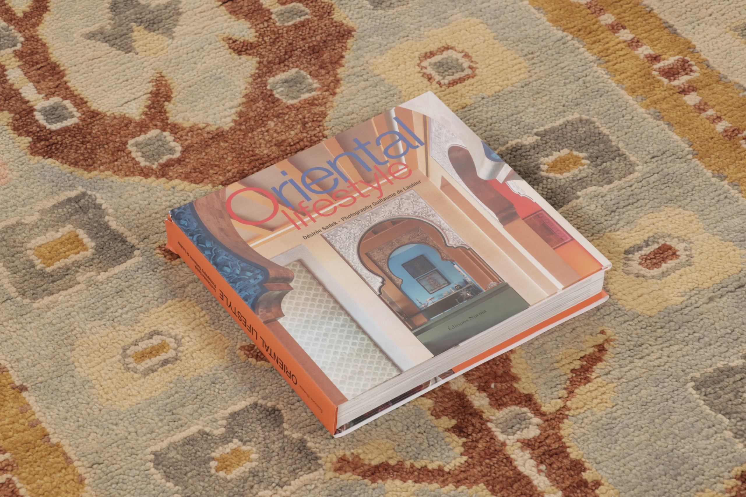 Modern Oushak Floral Rug