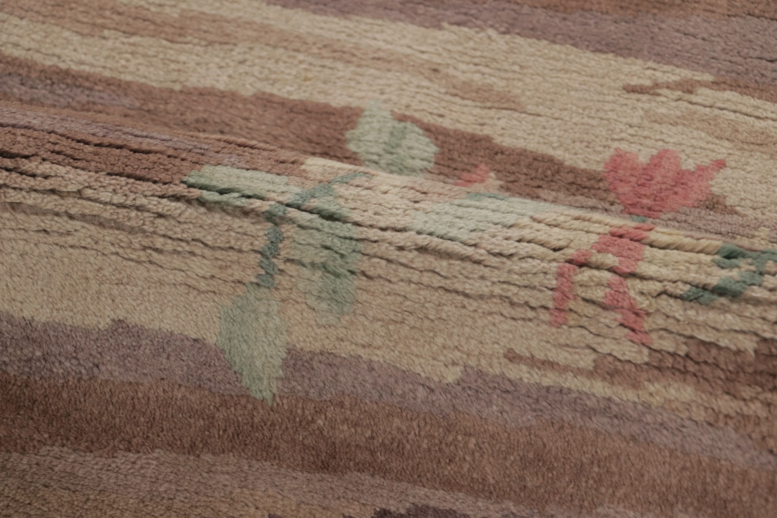 Modern Spanish Floral Rug