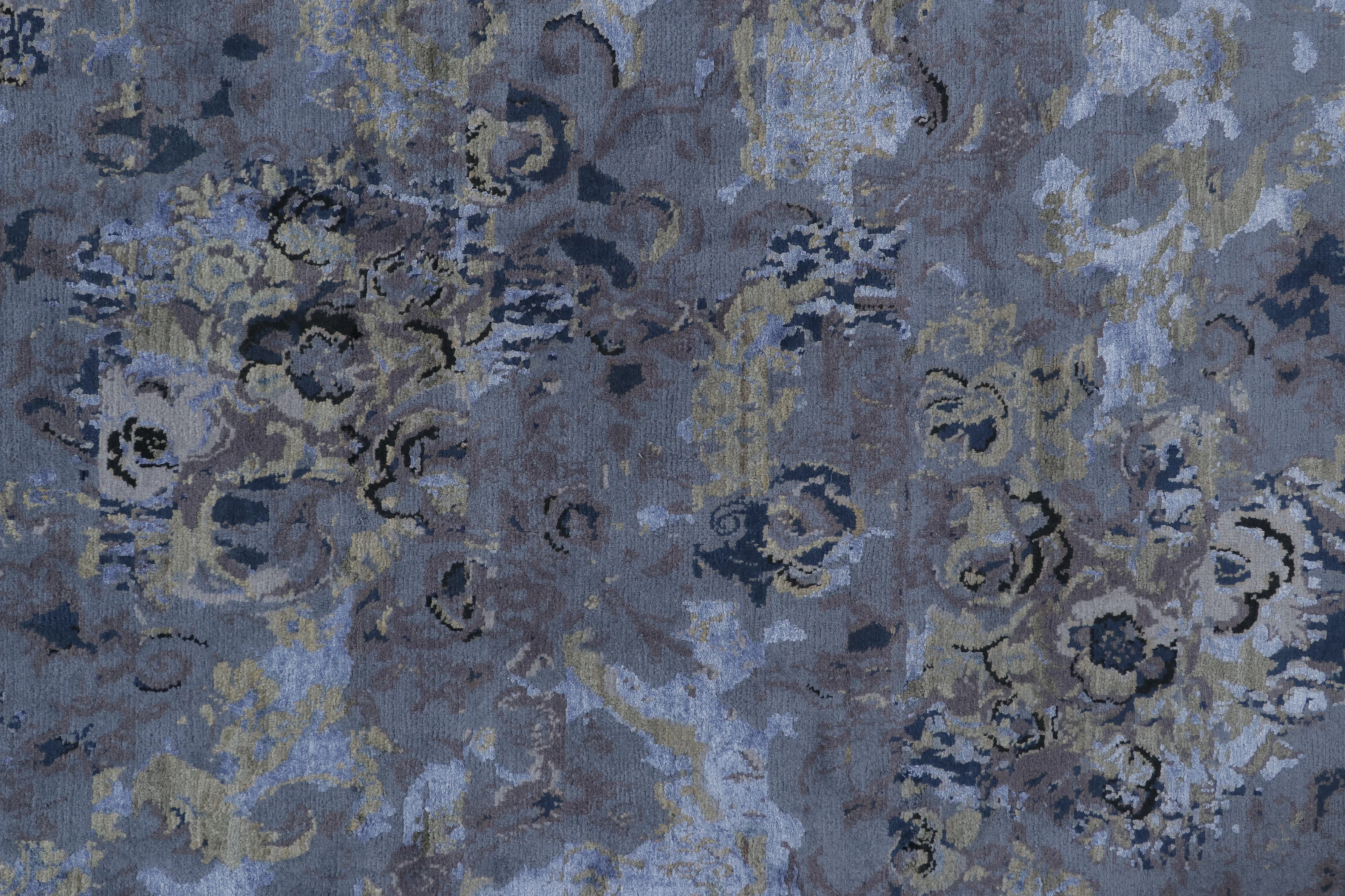 Contemporary Distressed Runner