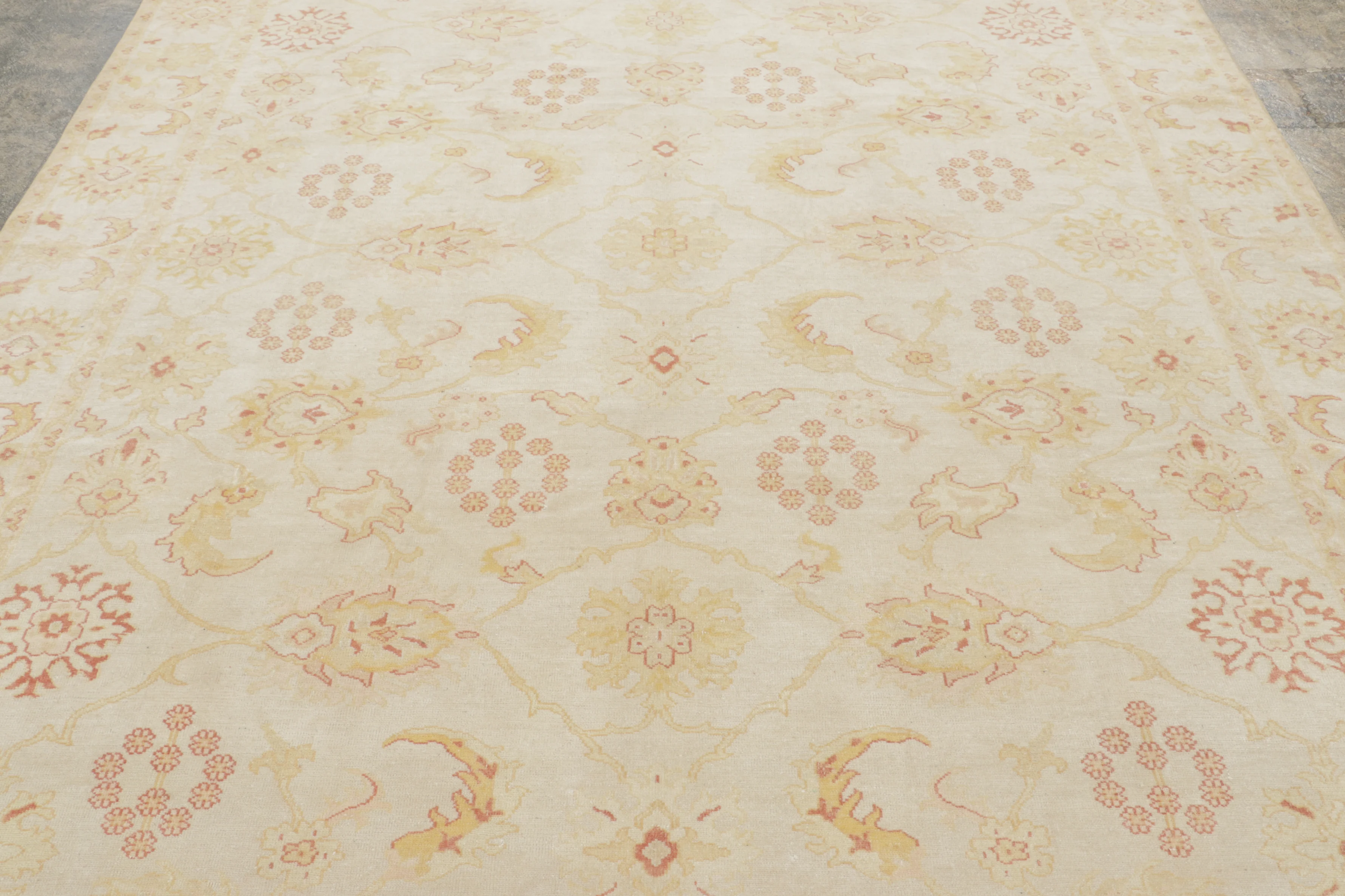Contemporary Sultanabad Rug