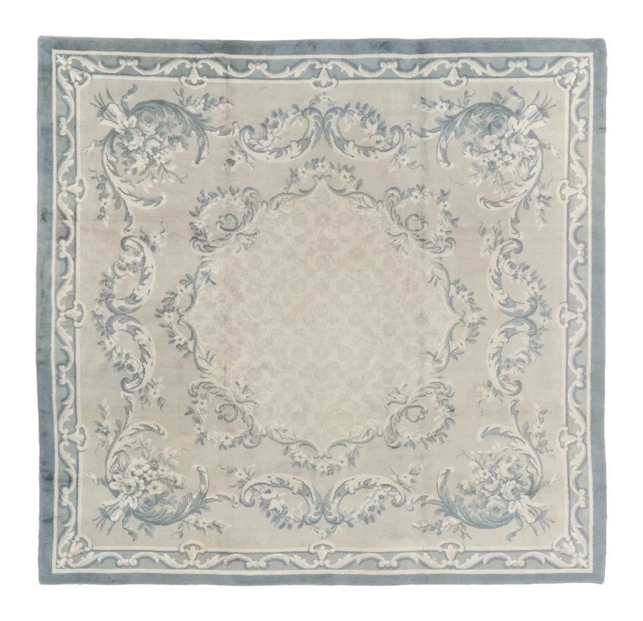 Oversized Antique Savonnerie Rug with Acanthus Leaf Design - Rug & Kilim