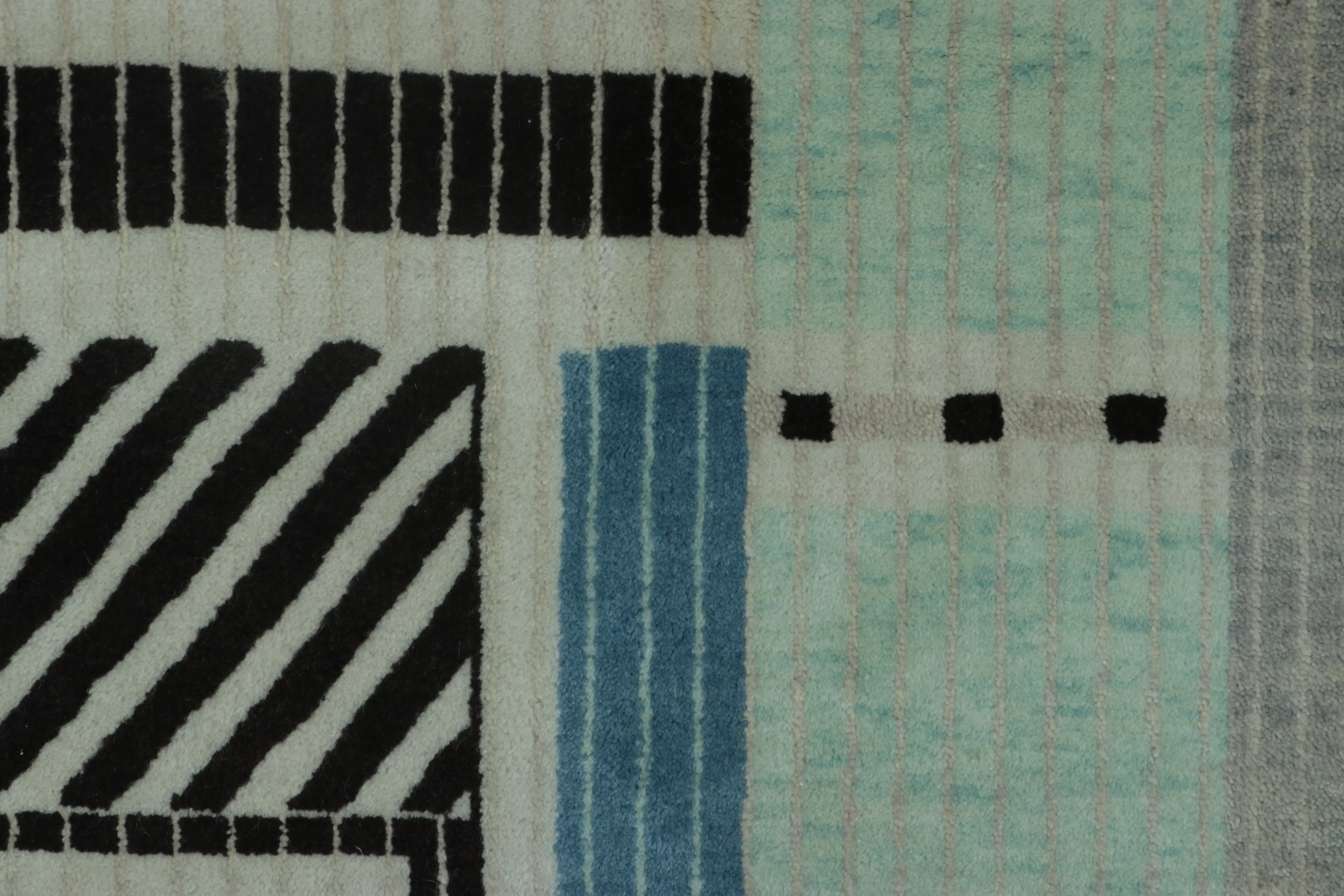 Rug & Kilim’s Mid Century Modern Custom Rug Sample