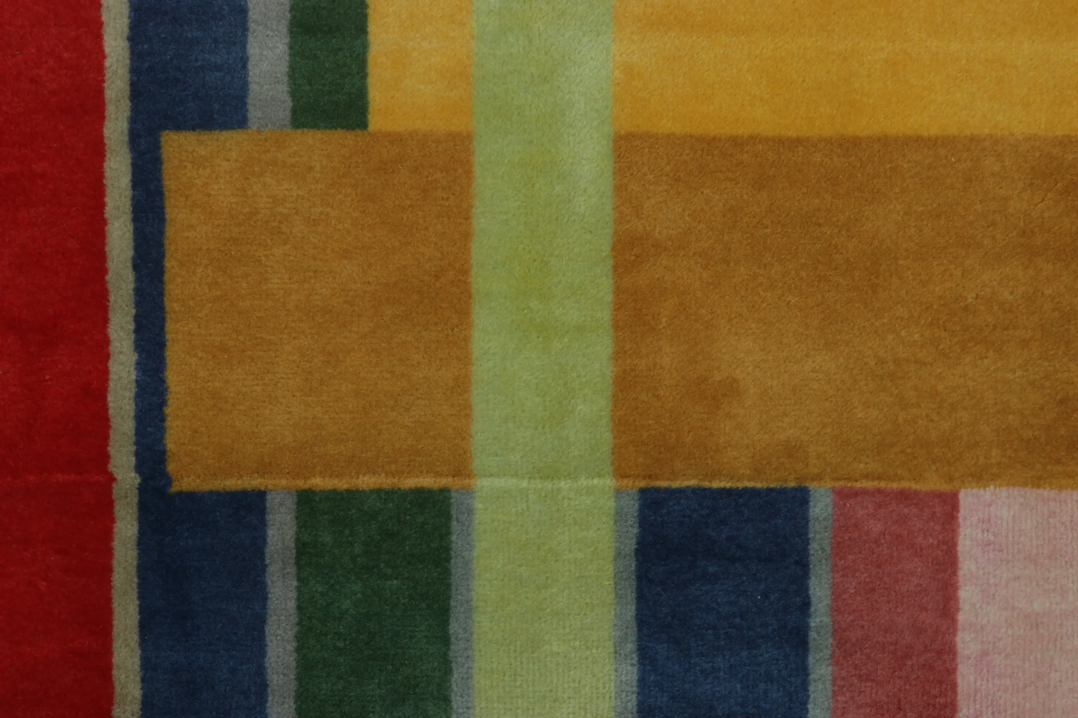 Rug & Kilim’s Mid Century Modern Custom Rug Sample