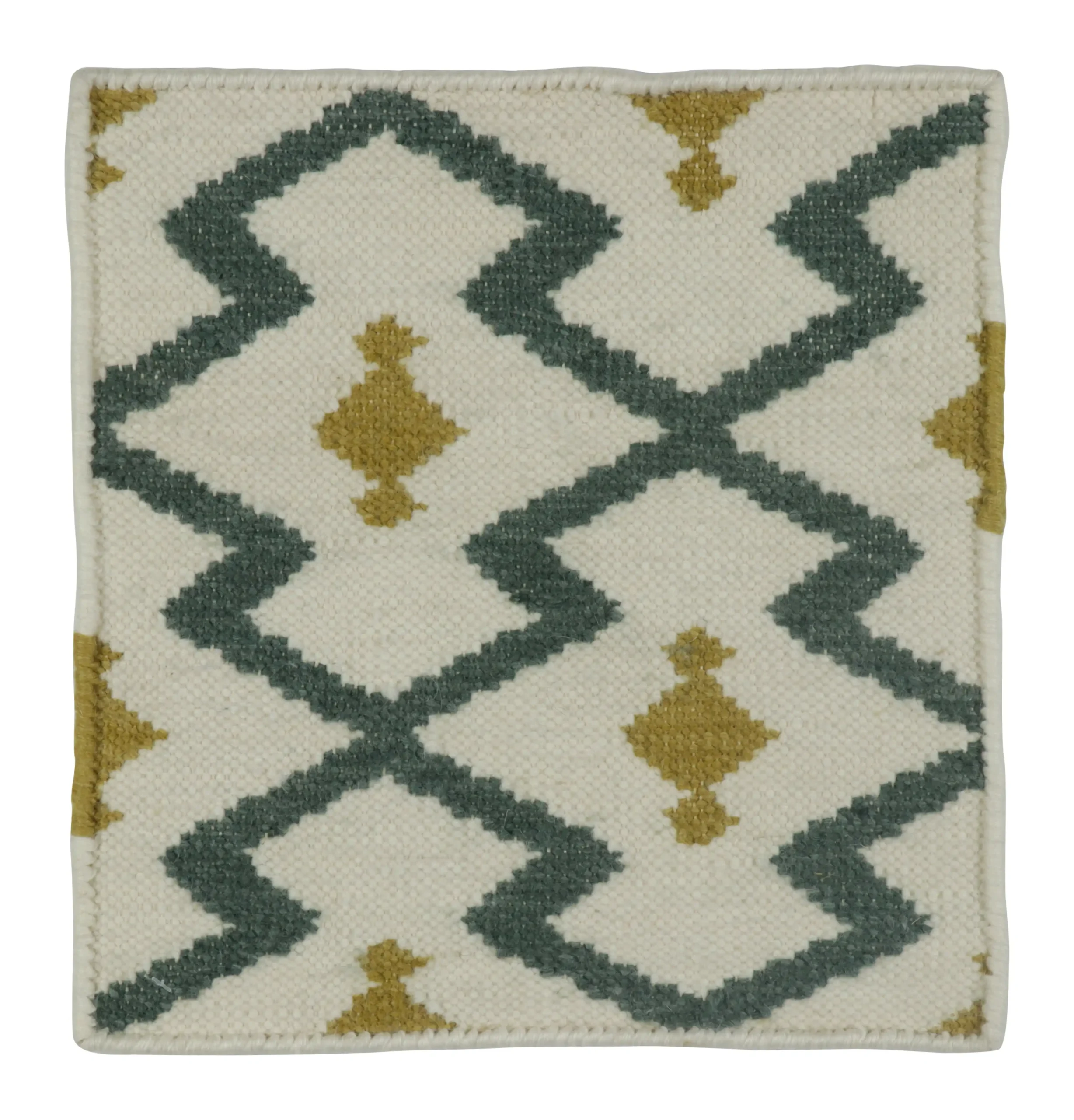 Rug & Kilim’s Dhurrie Custom Rug Sample