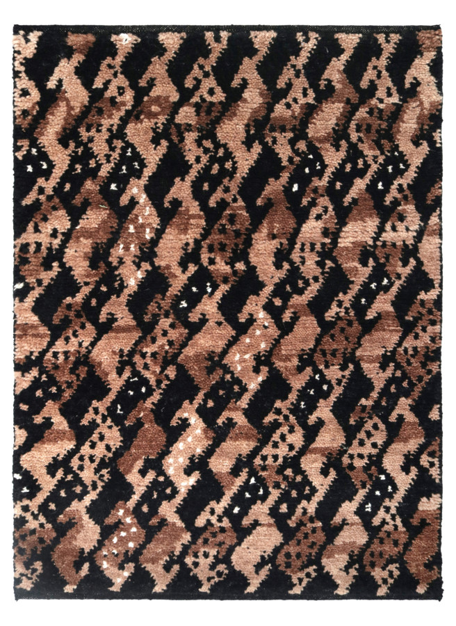 Contemporary Gift-Sized Rug