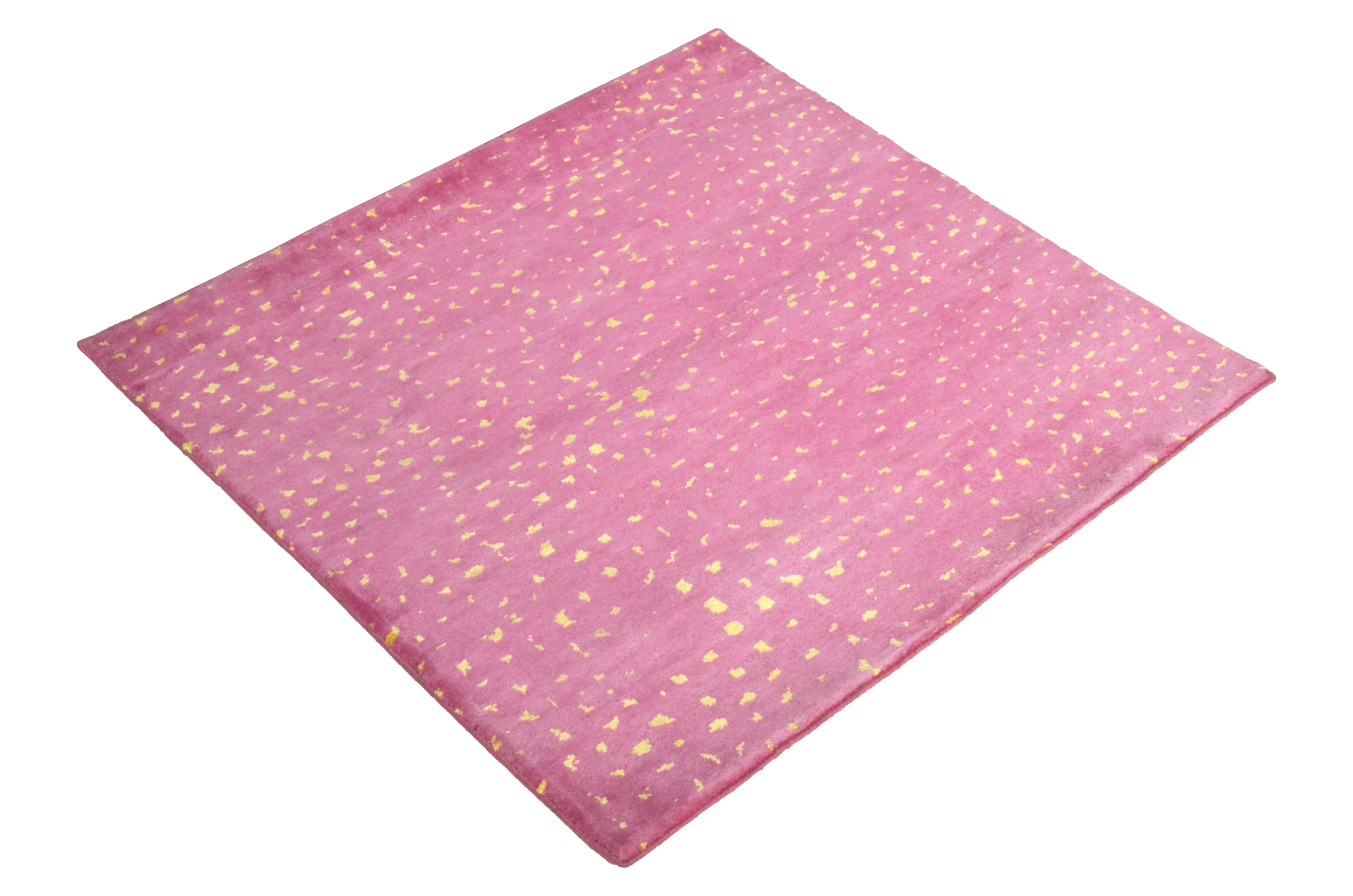 Modern Gift-Sized Square Rug