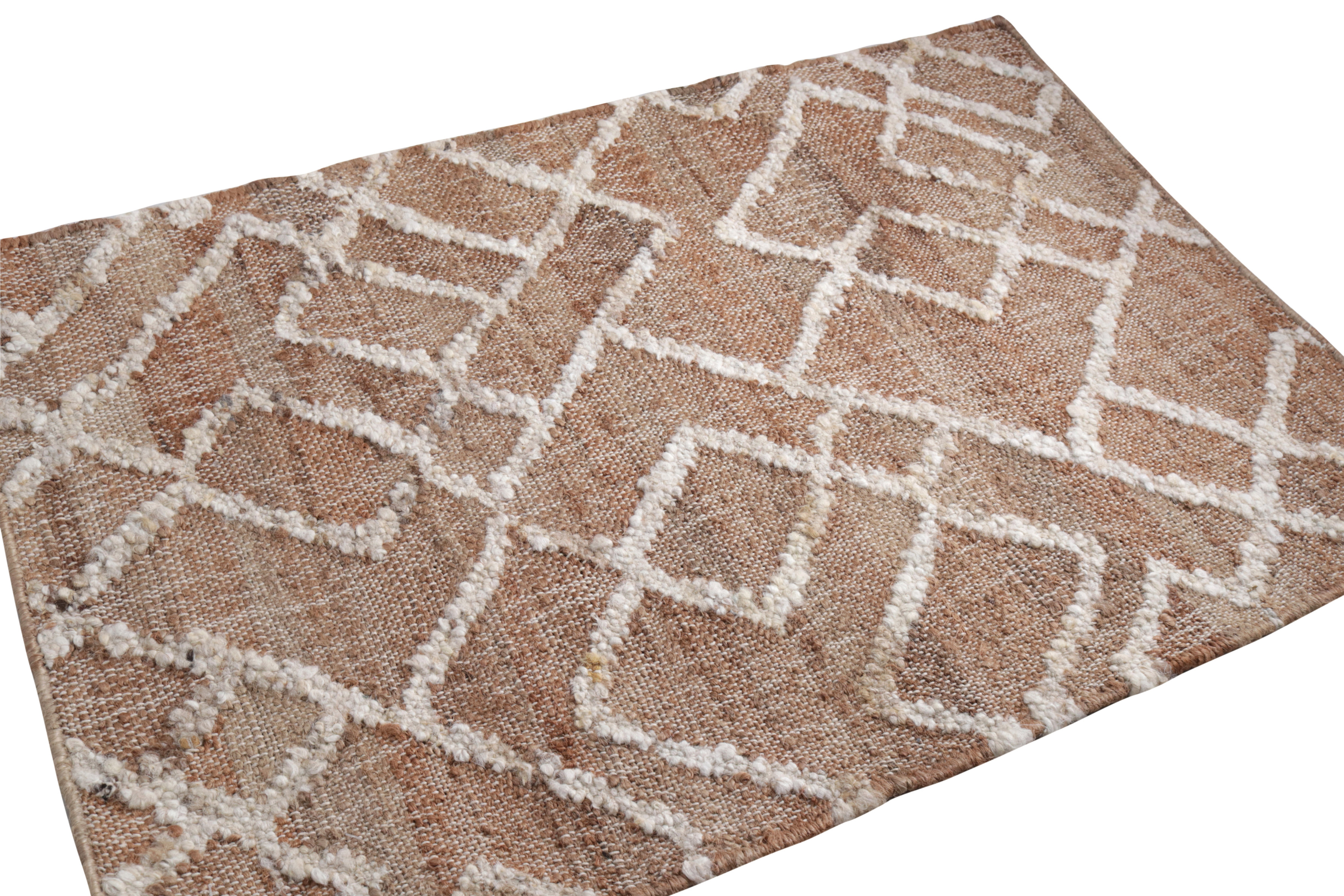 Gift-Sized Contemporary Dhurrie Rug