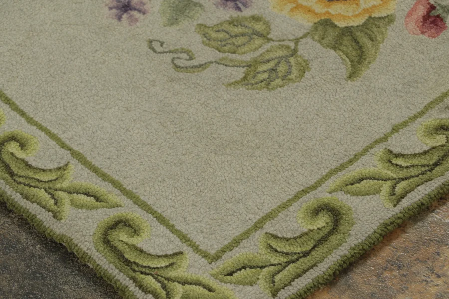 Antique Hooked Gift-Size Rug