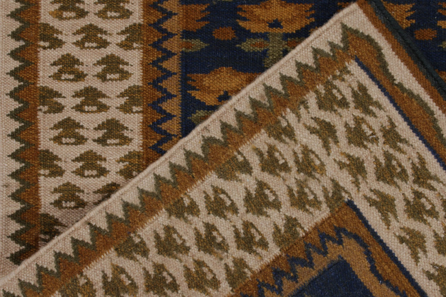 Contemporary Swedish Floral Flatweave Runner