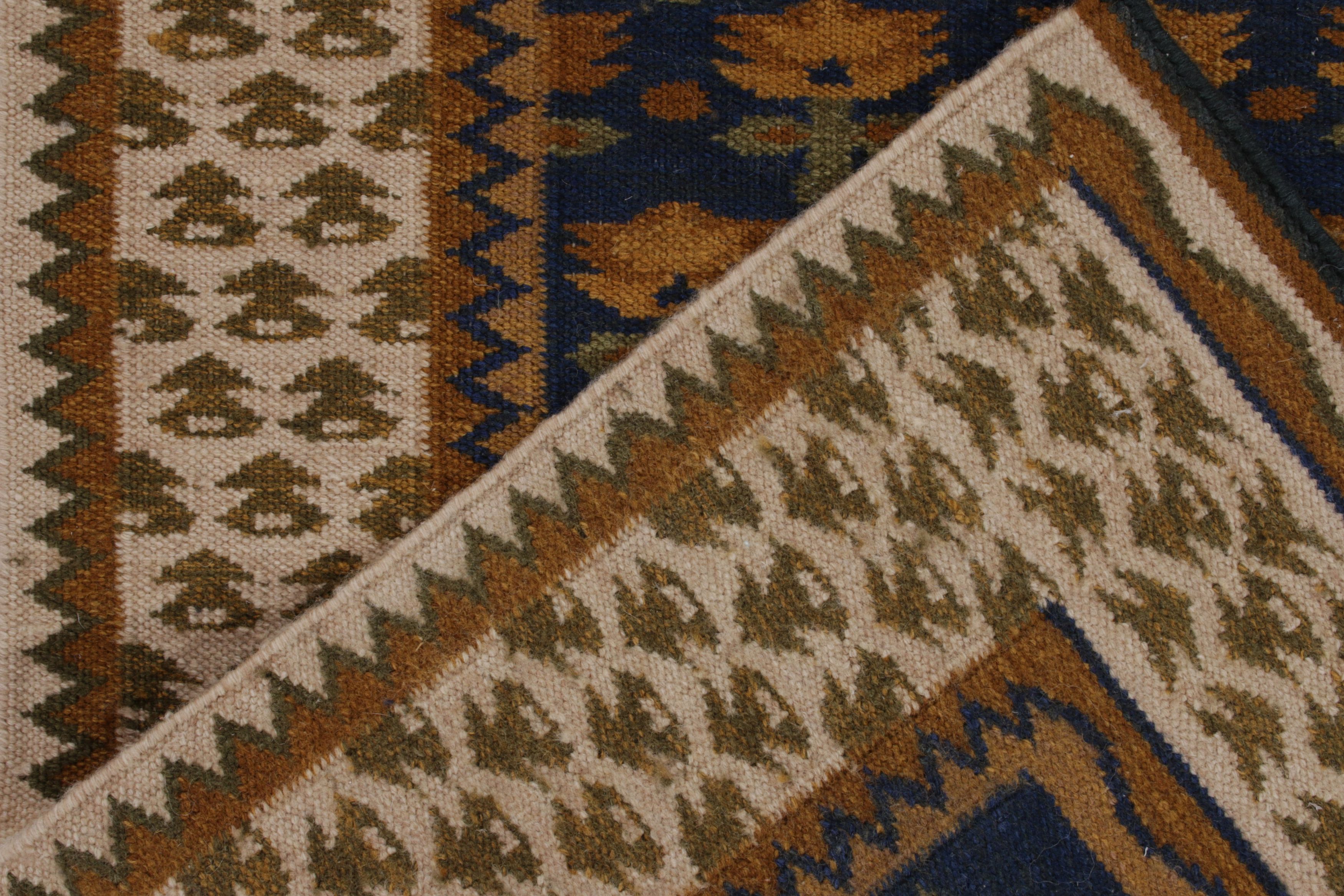 Contemporary Swedish Floral Flatweave Runner
