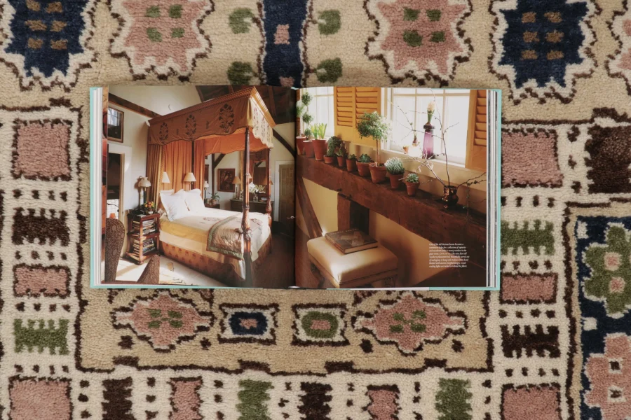 Contemporary Folk Pictorial Rug