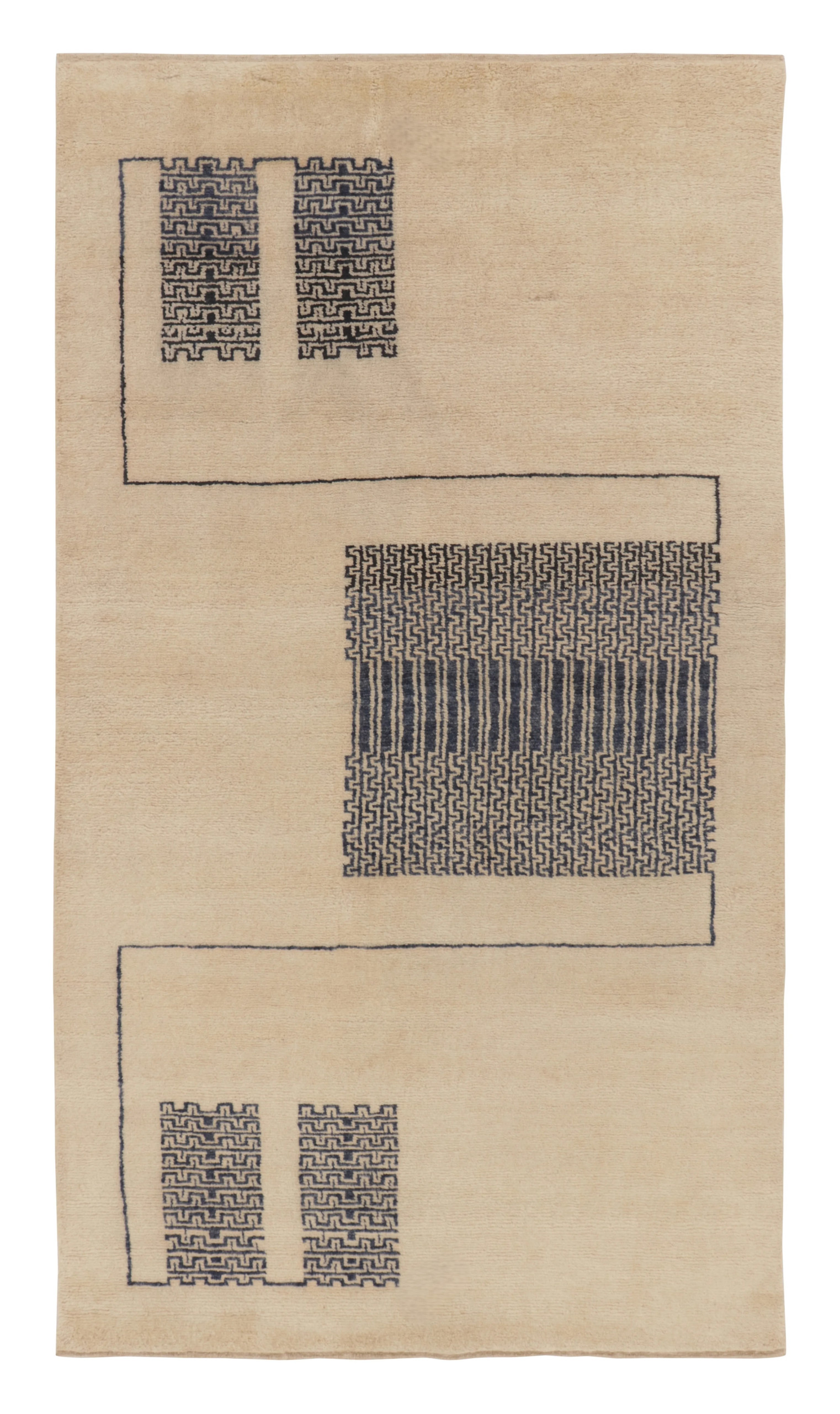Contemporary Geometric Runner