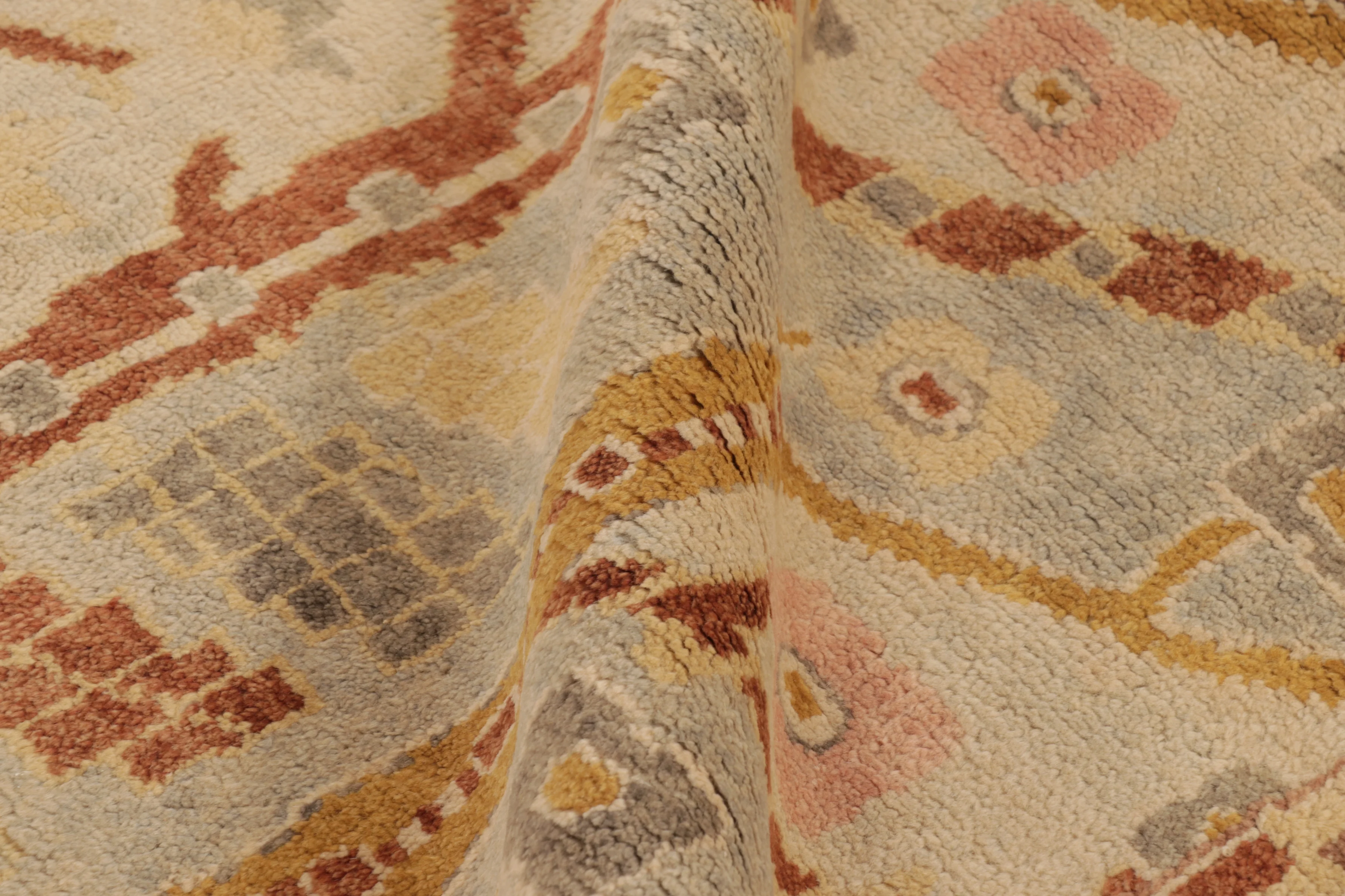 Modern Classics Oushak Floral Rug