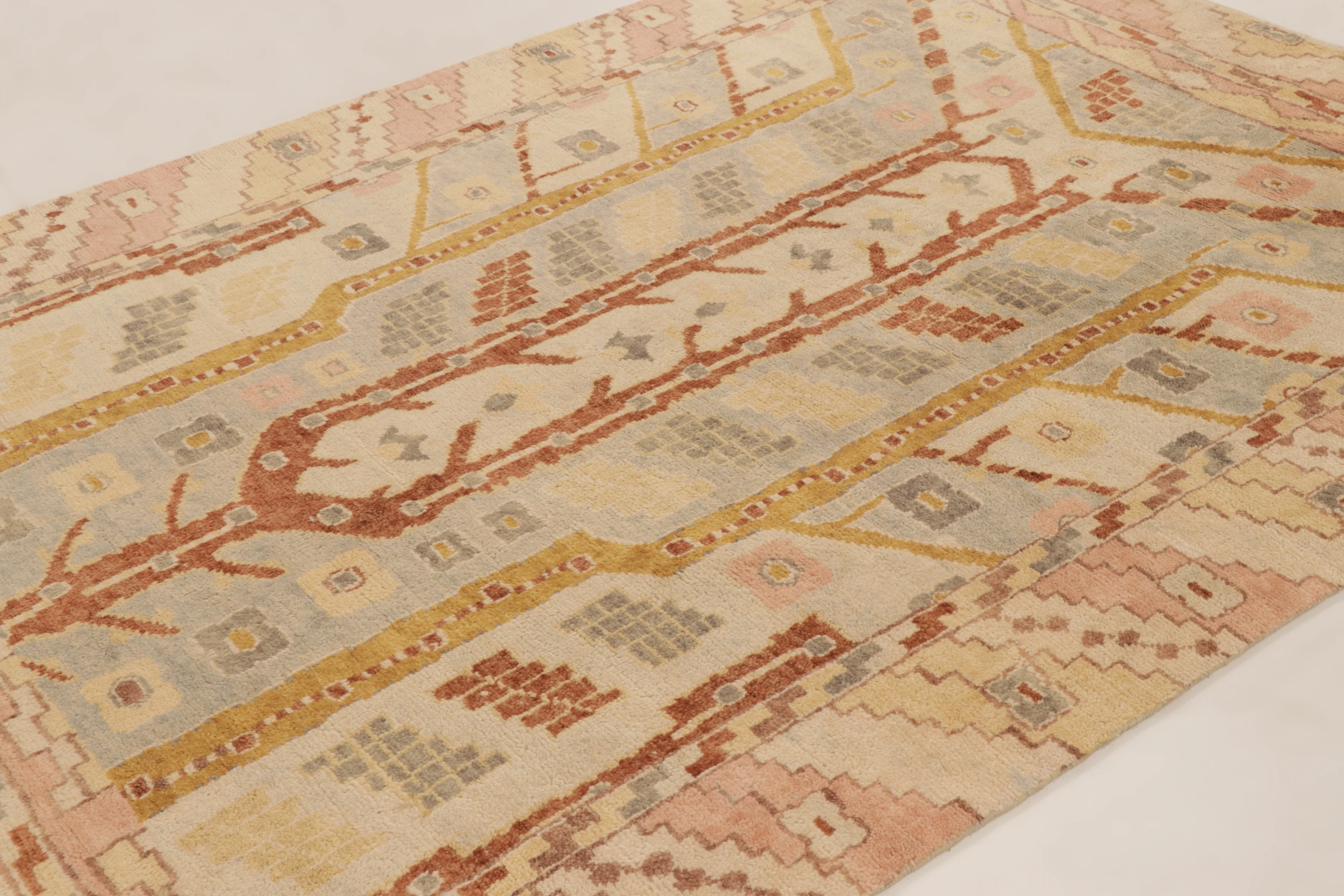 Modern Classics Oushak Floral Rug