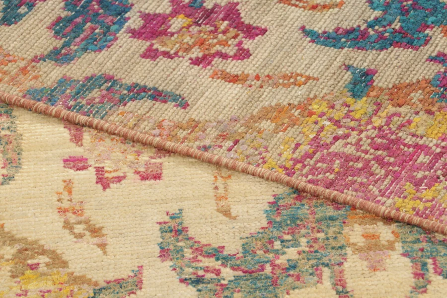 Contemporary Transitional Floral Rug