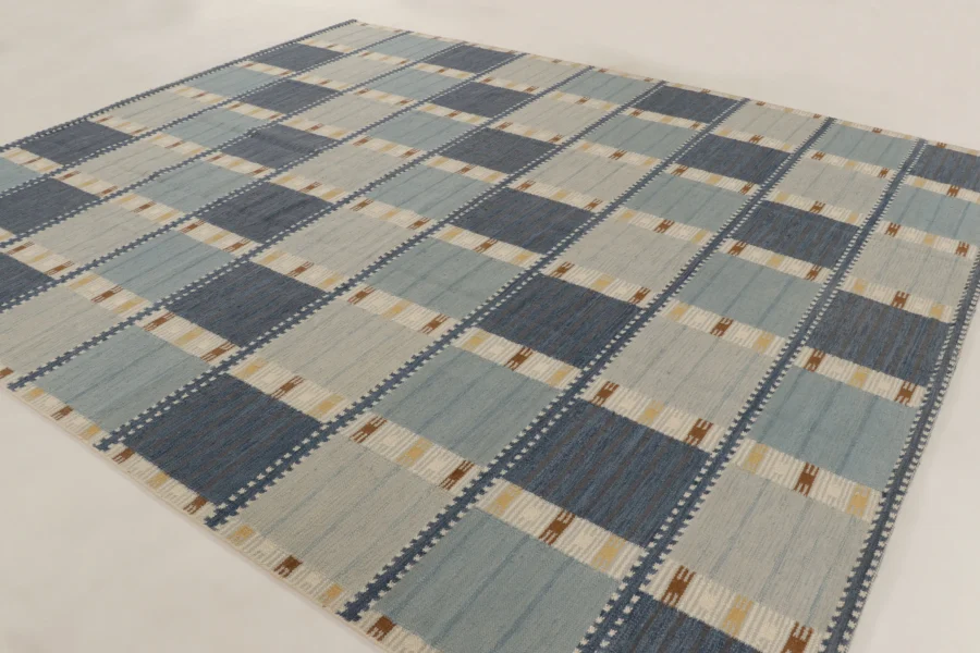 Oversized Scandinavian Geometric Rug