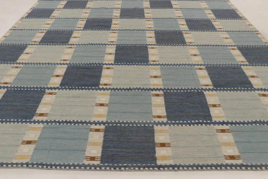 Oversized Scandinavian Geometric Rug
