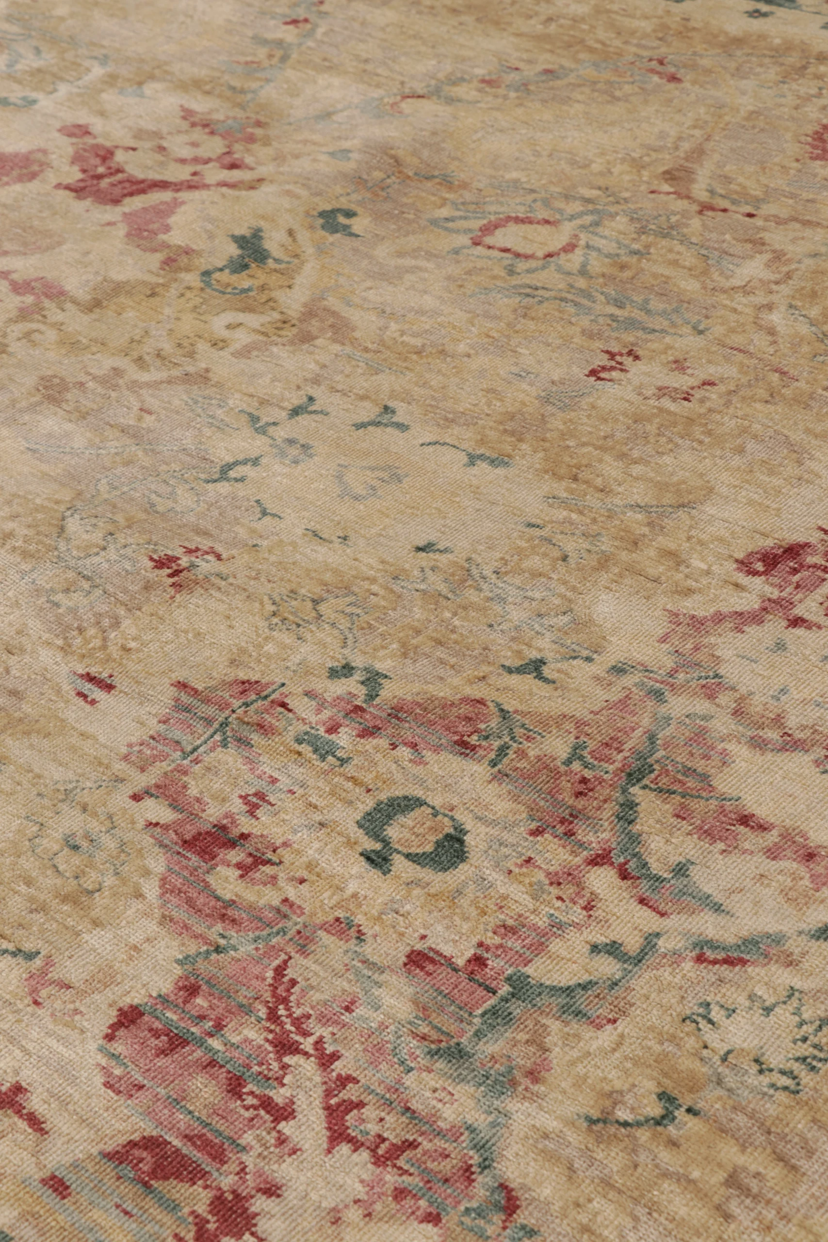 Modern Classics Floral Rug