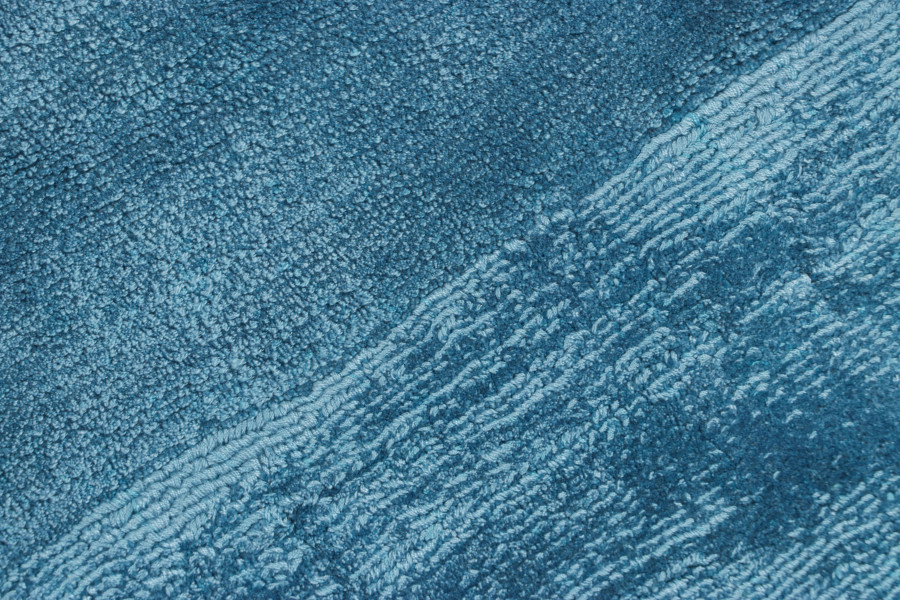 Rug & Kilim’s Contemporary Tencel Custom Rug Sample