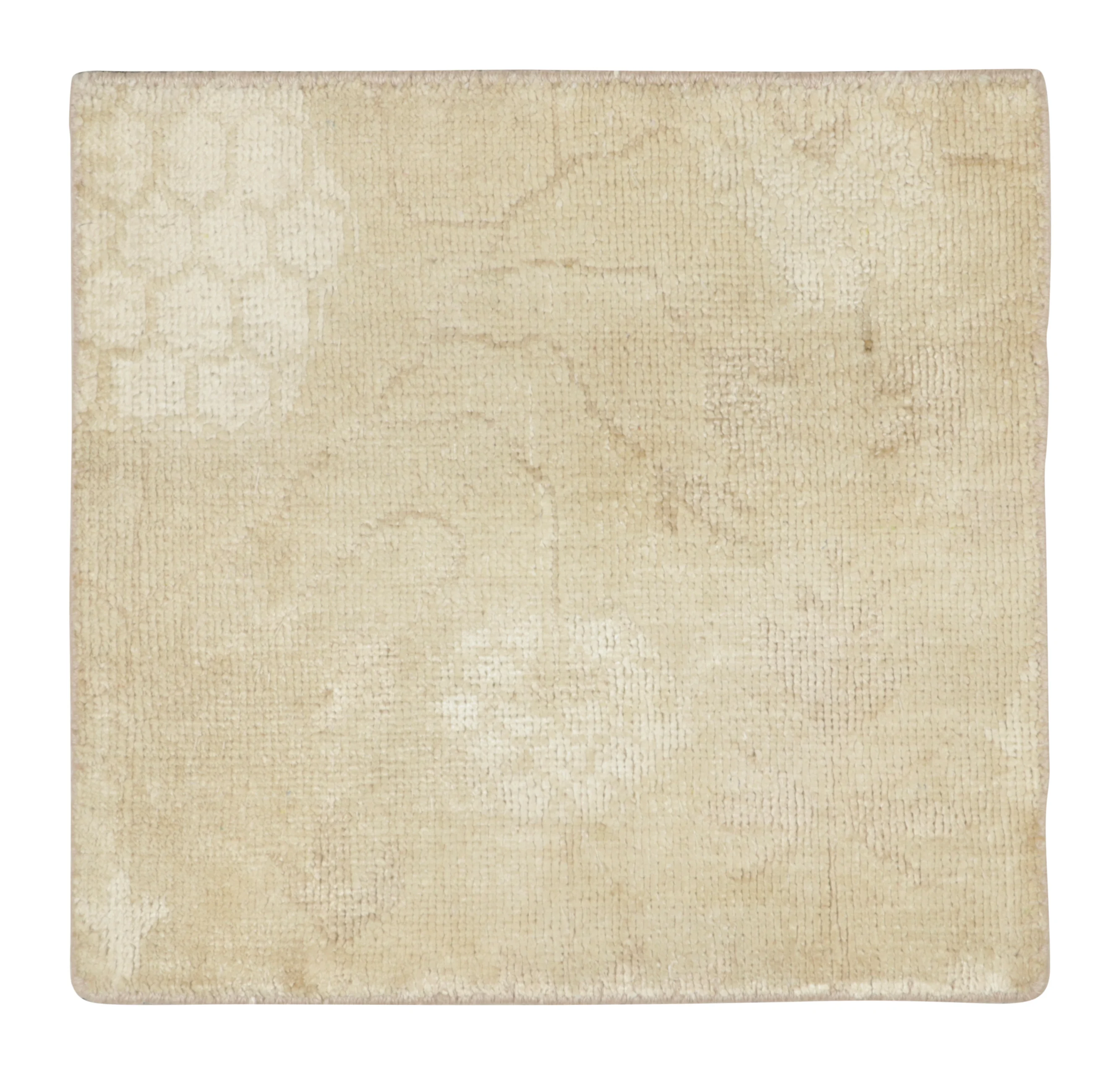 Rug & Kilim’s Classic Floral Custom Rug Sample