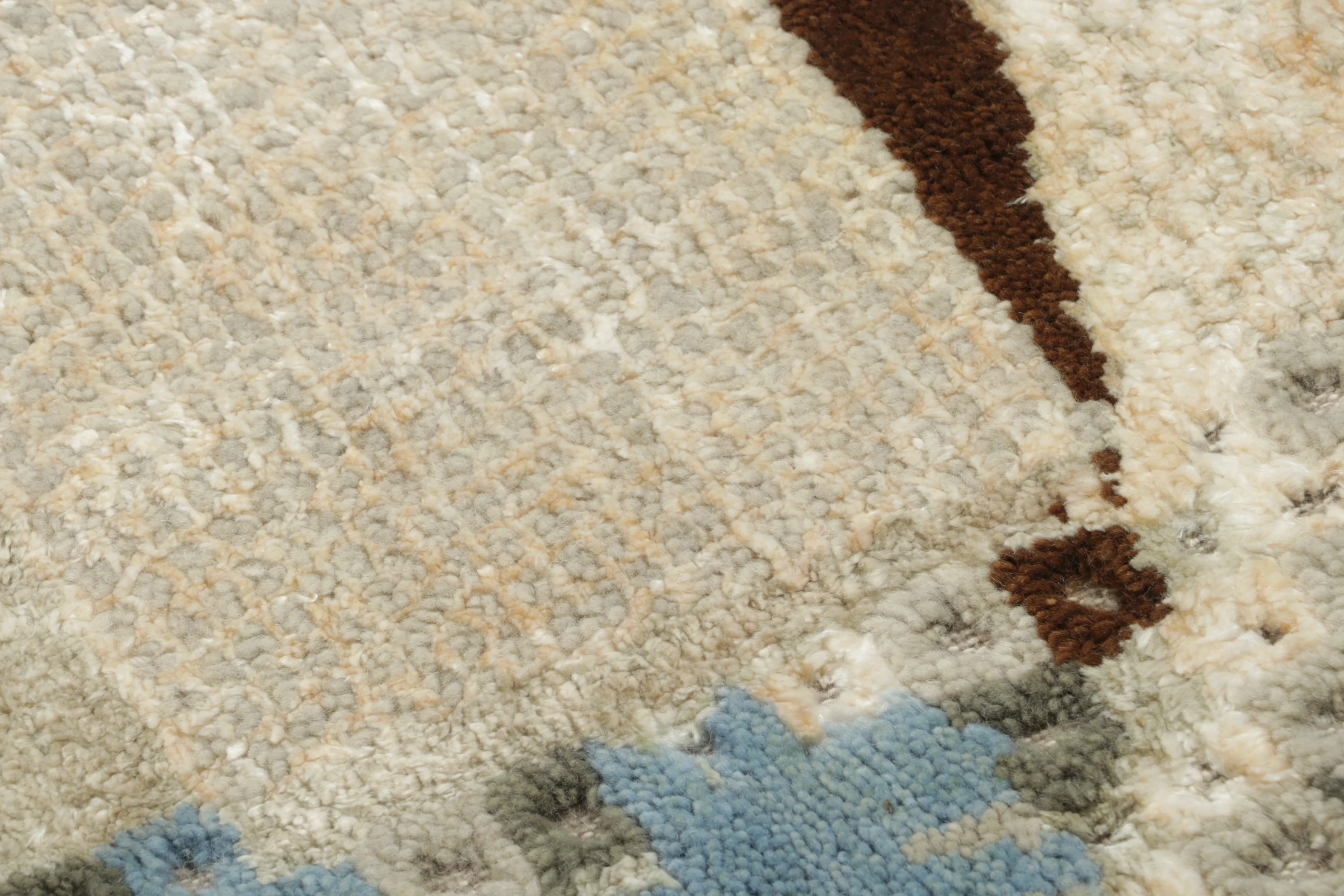 Rug & Kilim’s Contemporary Bamboo Silk Custom Rug Sample