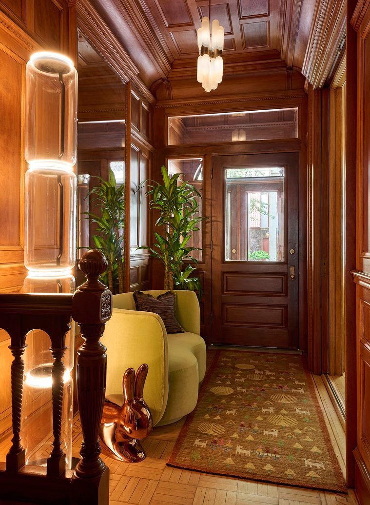 As featured in ELLE Decor, Rug & Kilim’s custom Burano rug anchors AD100 designer Fawn Galli’s reimagining of a historic Beaux-Arts townhouse on Manhattan’s Upper West Side. Read More >> As featured in ELLE Decor, Rug & Kilim’s custom Burano rug anchors AD100 designer Fawn Galli’s reimagining of a historic Beaux-Arts townhouse on Manhattan’s Upper West Side. Read More >>