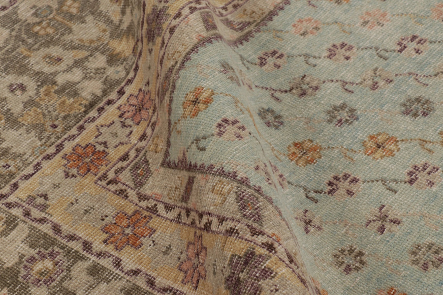 Distressed Ghiordes Rug