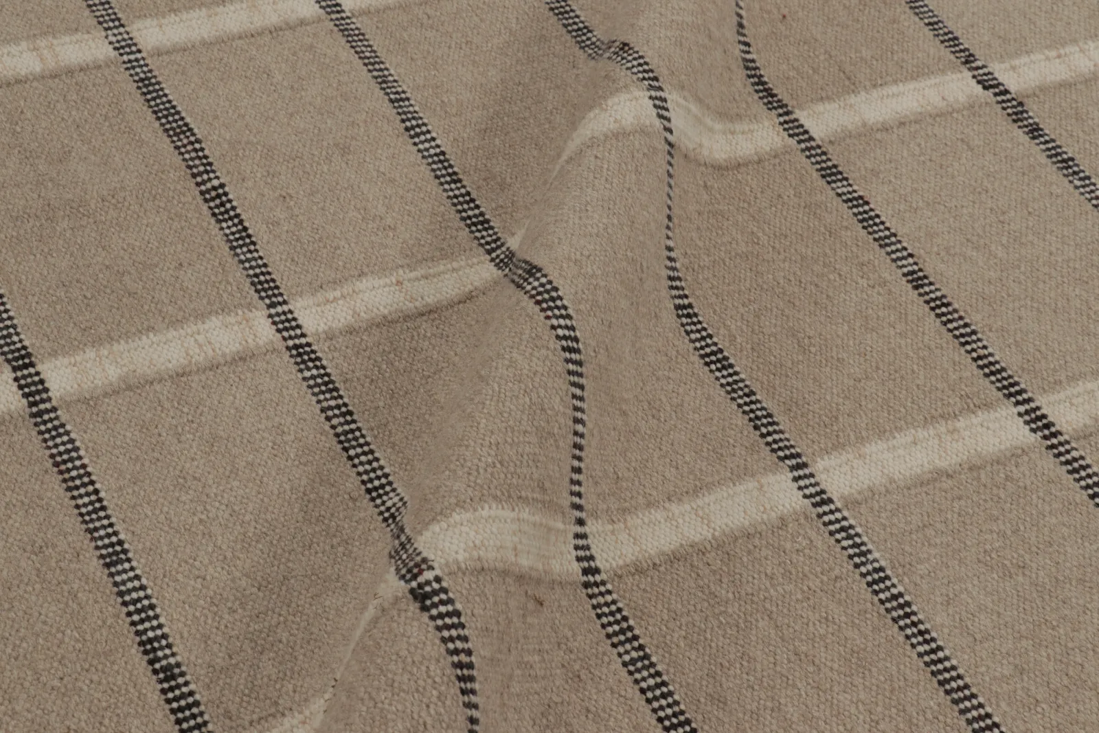 Contemporary Scandinavian Geometric Flatweave