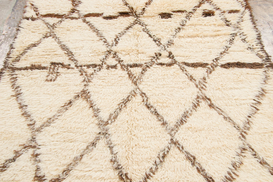 Hover image of Vintage Moroccan Berber Shag Rug with Diamond Grid in Cream & Brown - Rug & Kilim