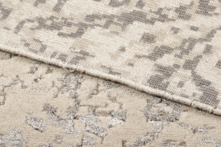 Contemporary Geometric Gift-Sized Rug