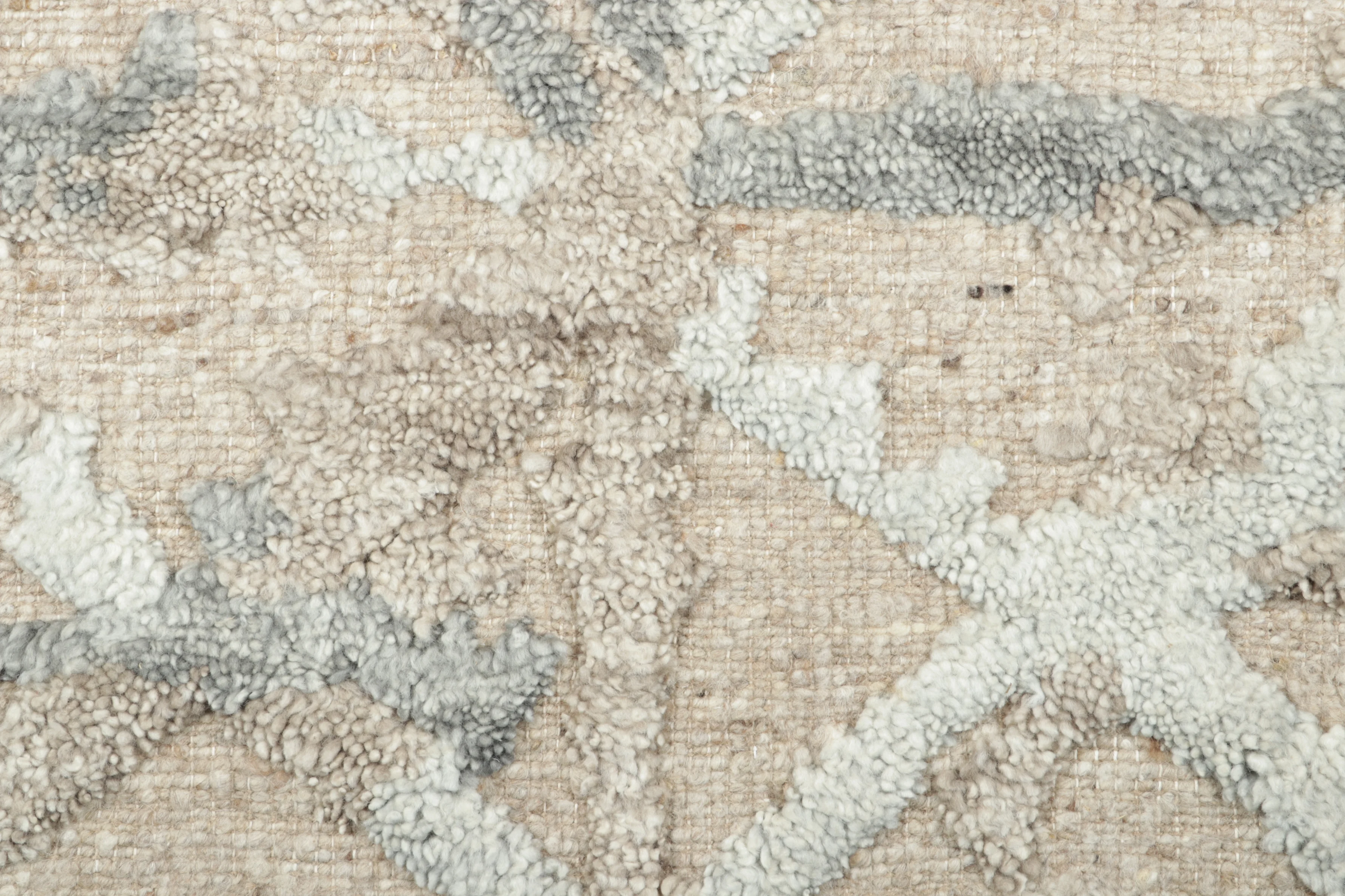 Contemporary Geometric Gift-Sized Rug