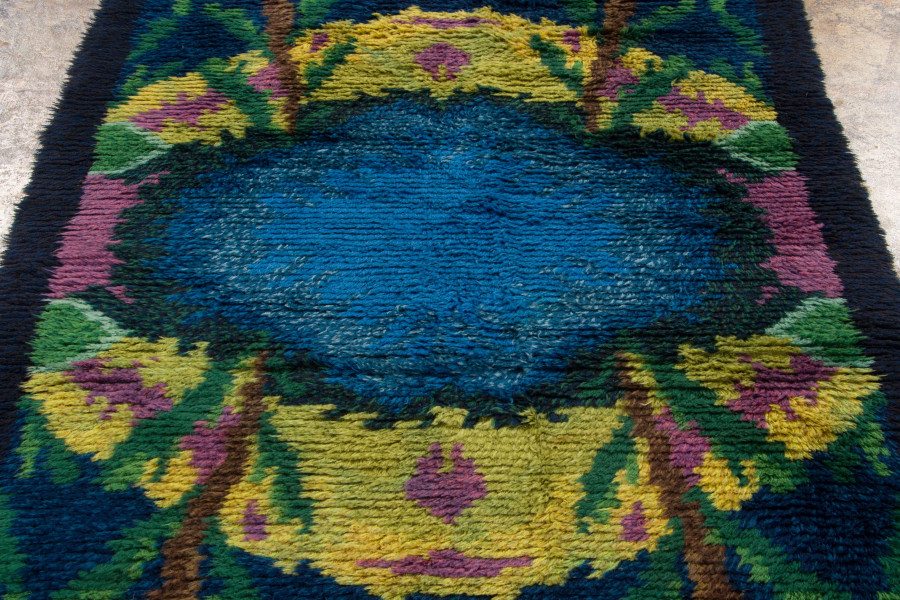 Hover image of Vintage Swedish Rya Rug with Polychromatic Medallion Pattern - Rug & Kilim