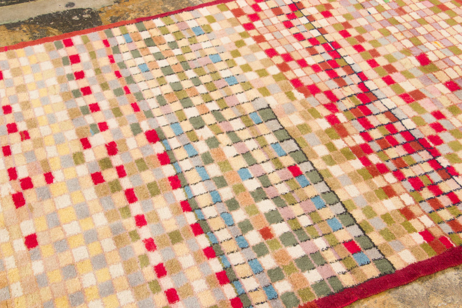 Vintage Geometric Runner