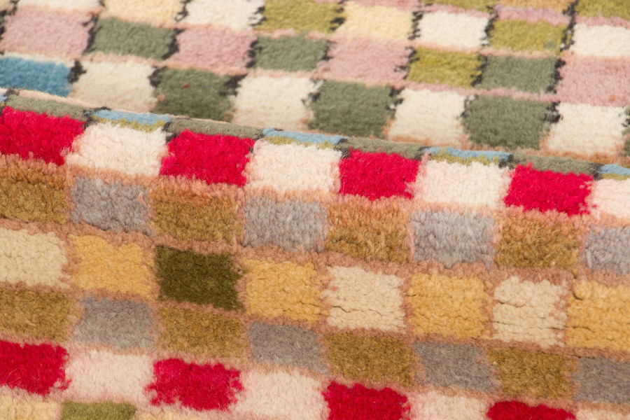 Vintage Geometric Runner