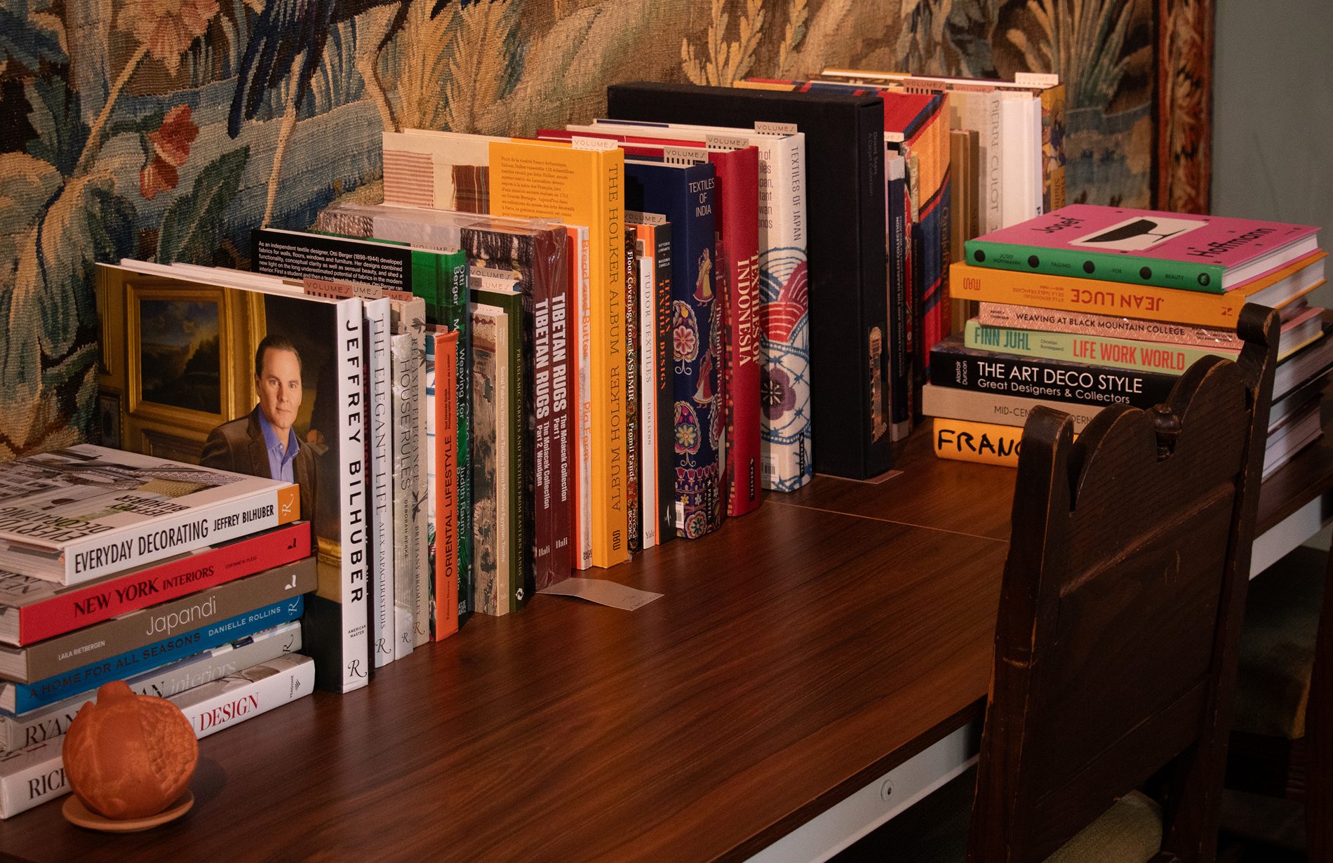Volumes Bookstore. View Location >> Volumes Bookstore. View Location >>