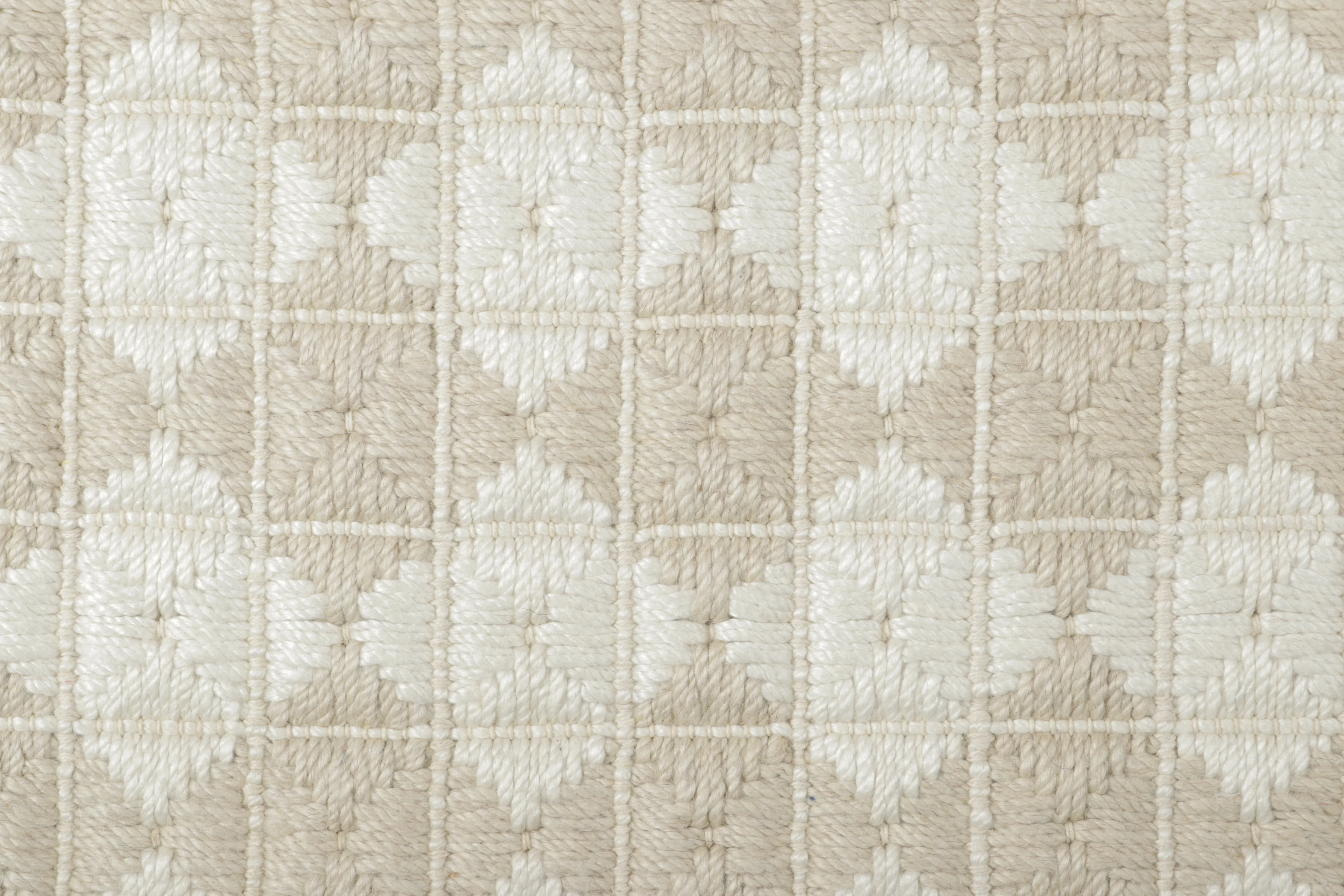 Contemporary Geometric Gift-Sized Flatweave