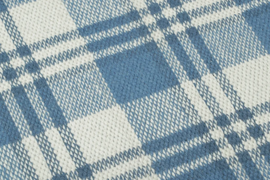 Contemporary Gift-Sized Flatweave