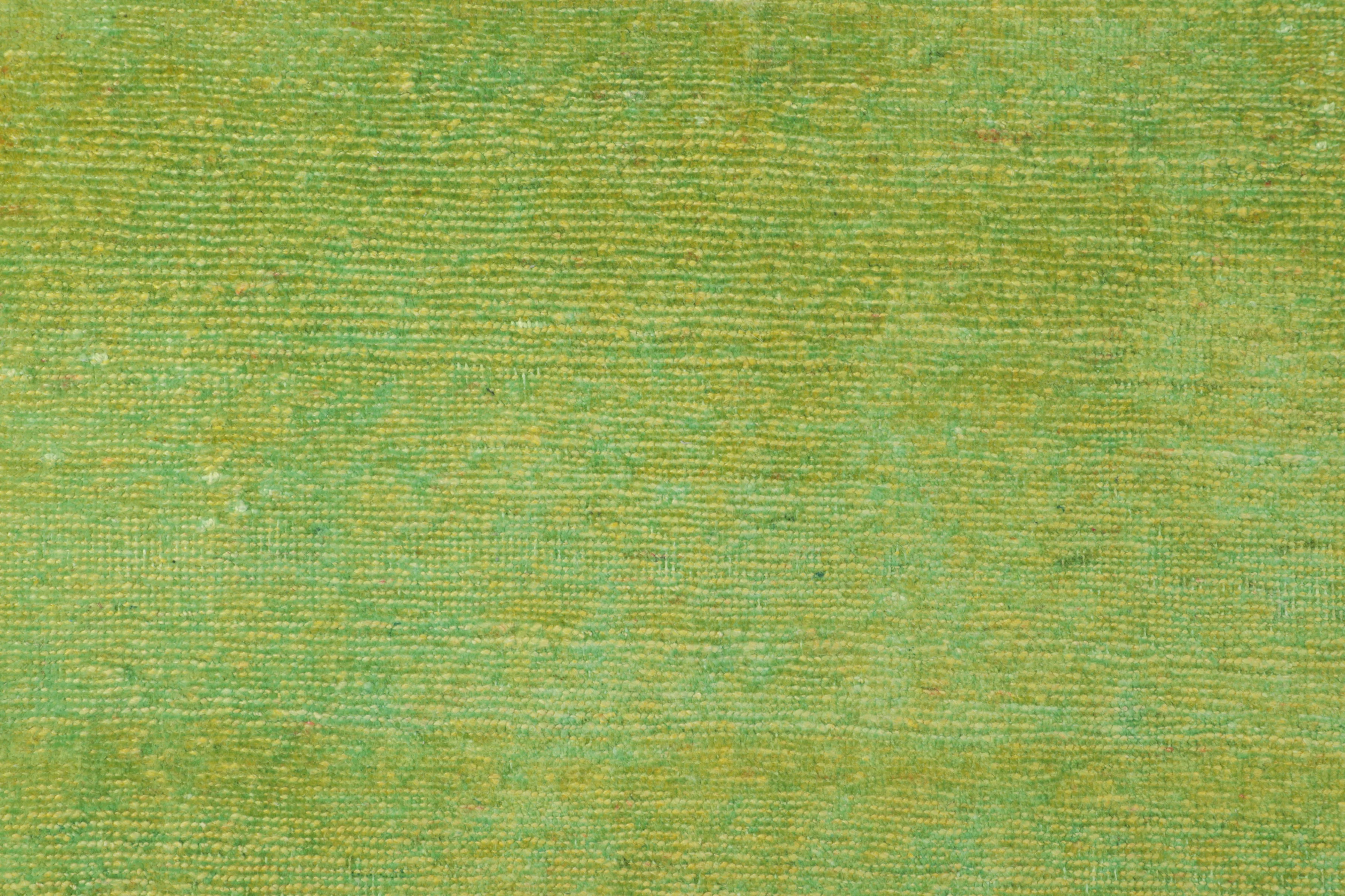 Contemporary Textural Gift-Sized Rug