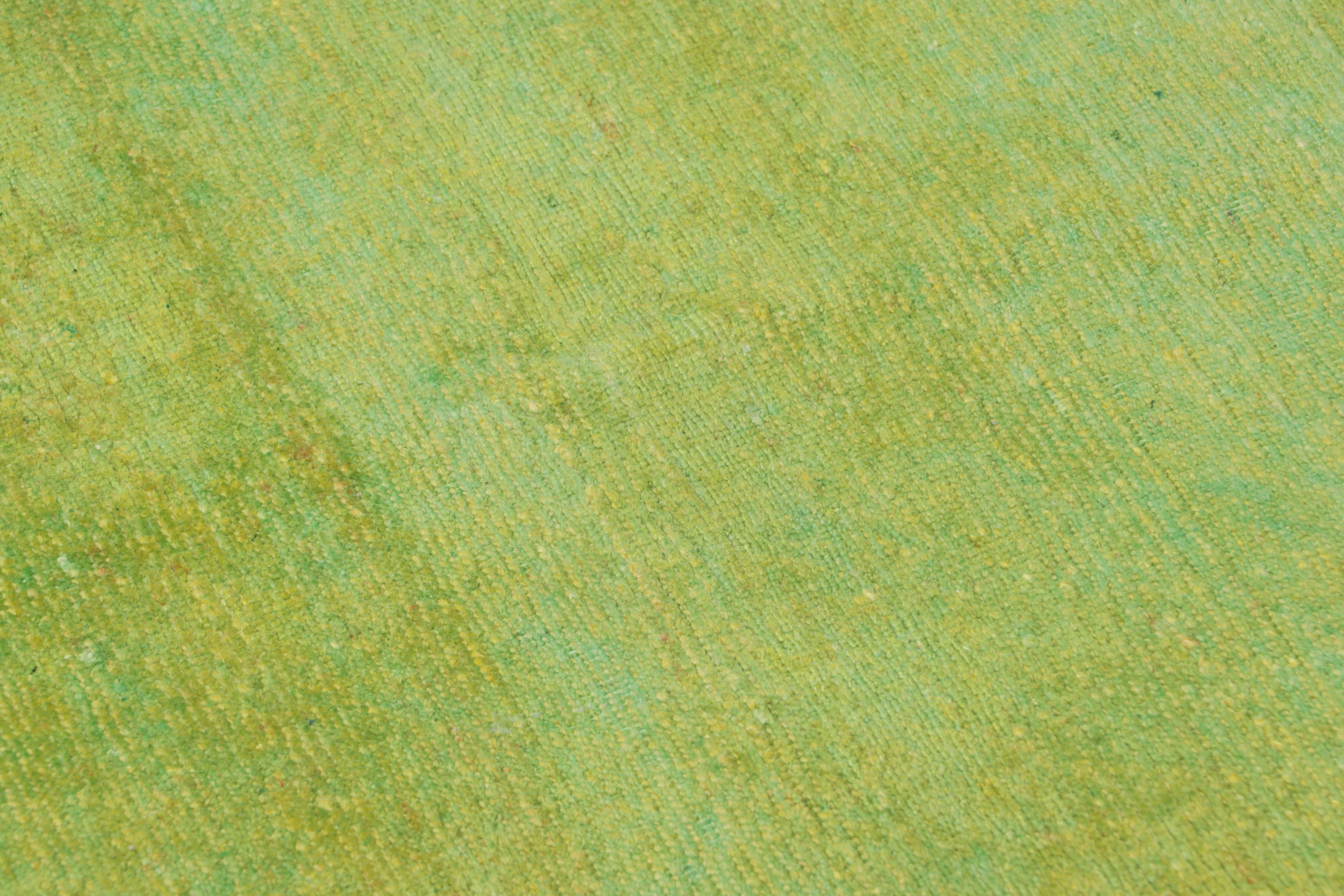 Contemporary Textural Gift-Sized Rug