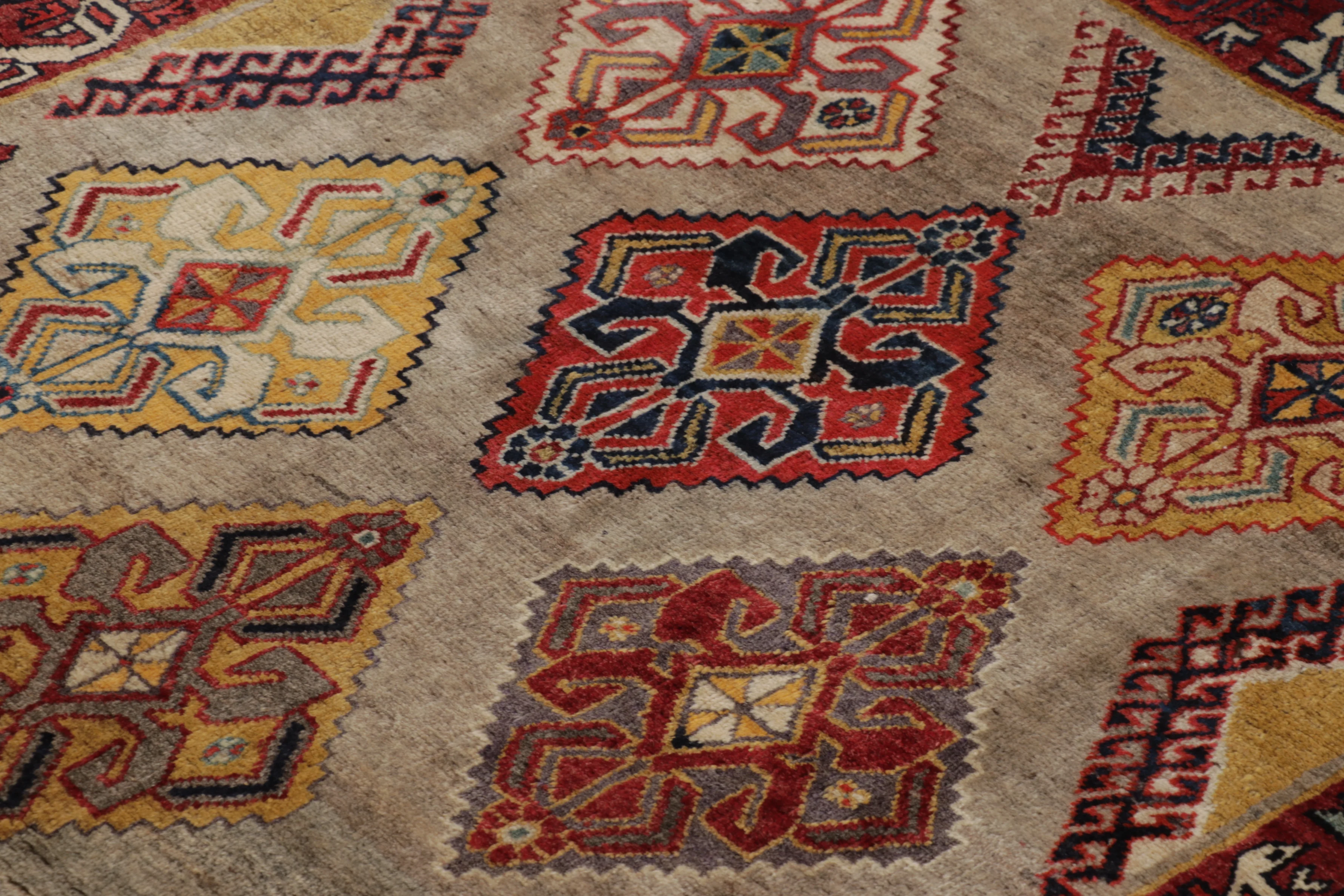 Vintage Gabbeh Medallion Rug