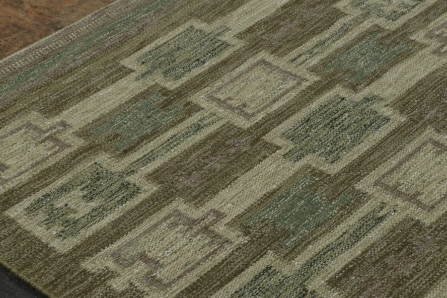 Contemporary Scandinavian Geometric Flatweave
