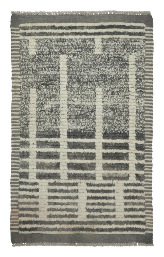 Rug & Kilim’s Contemporary Gift-Sized Rug with Bold Geometric Design in Deep Hues